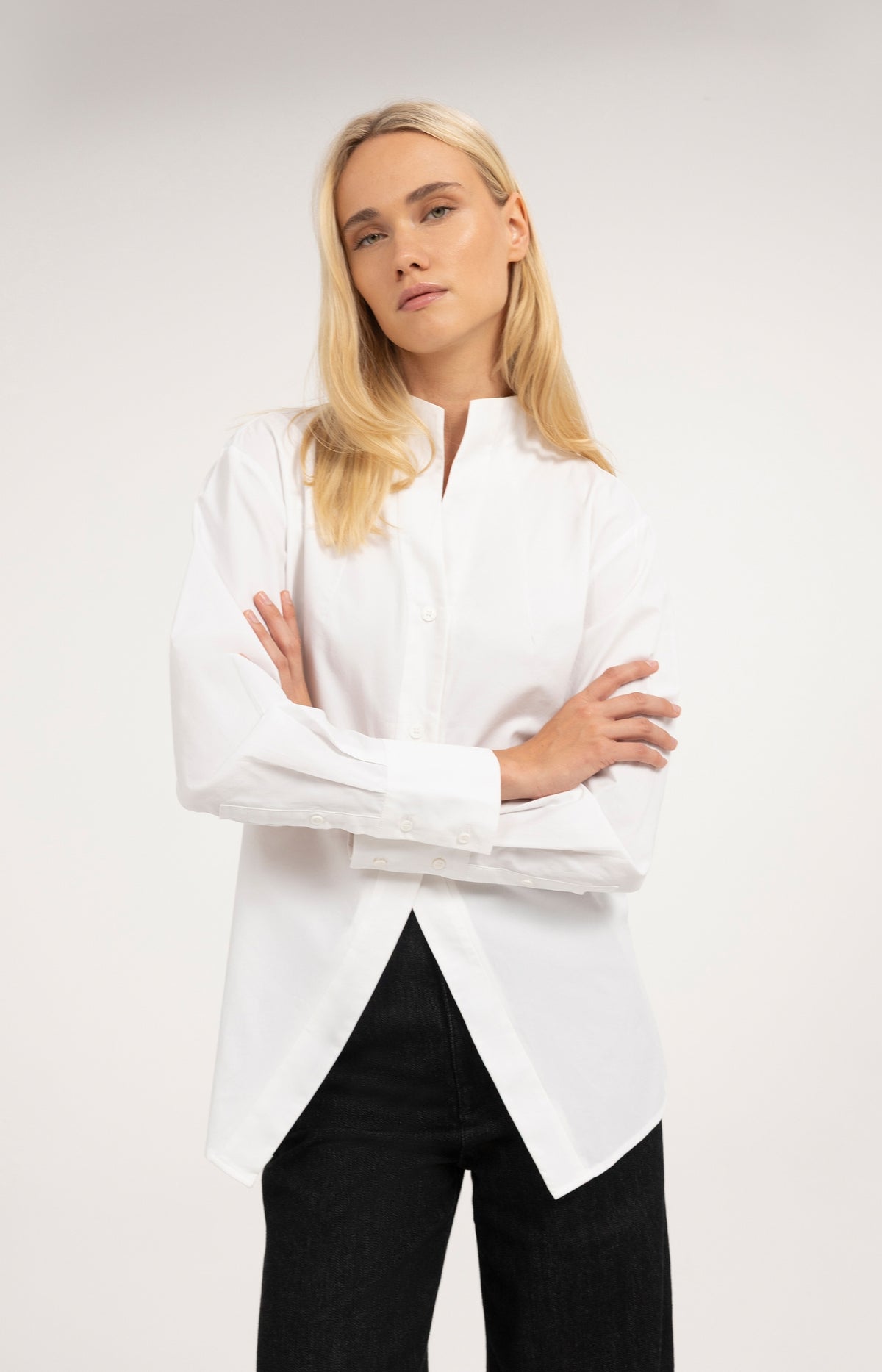 A-line blouse with stand collar - Pure White