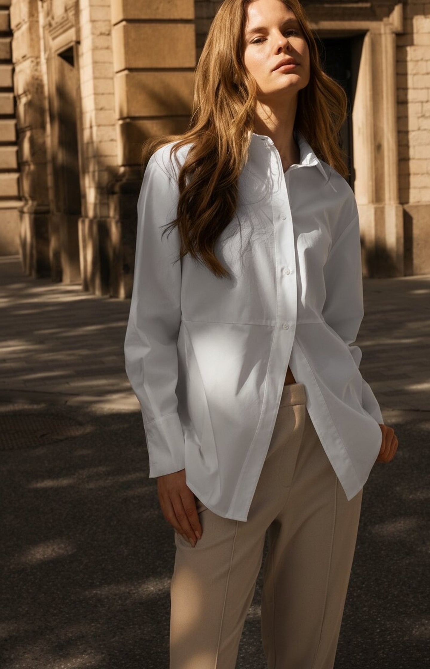 A-line poplin blouse with front slit detail