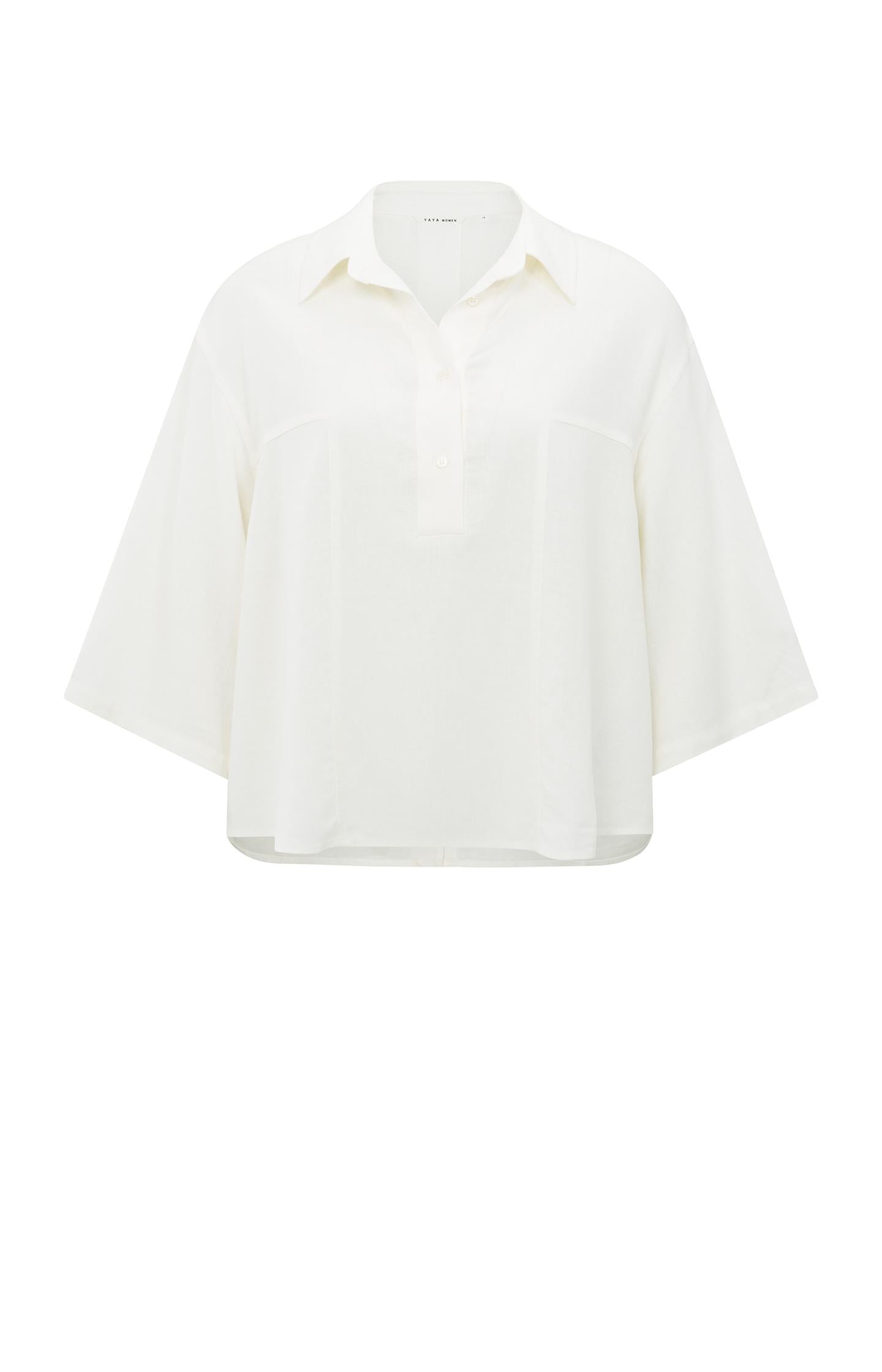 Airy polo top with half sleeves and collar - Type: product