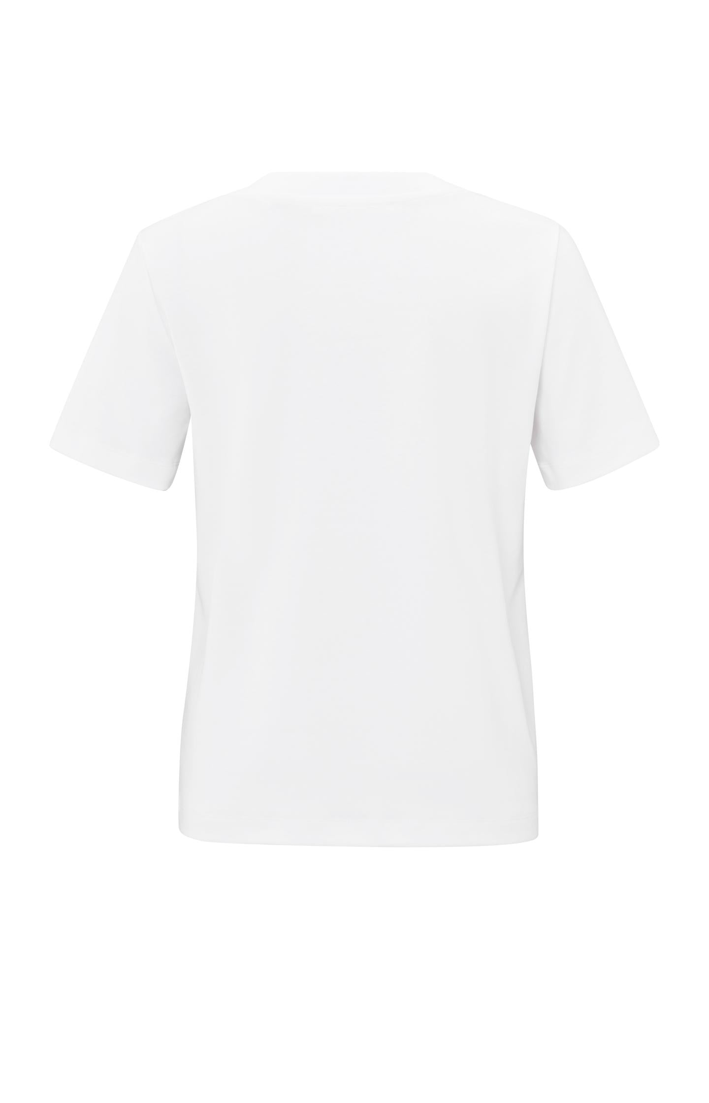 Basic T-shirt with V-neck and short sleeves