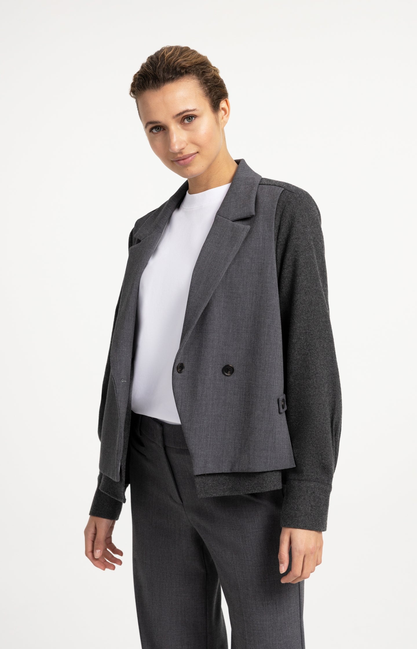 Blazer with contrast fabric and loose fit