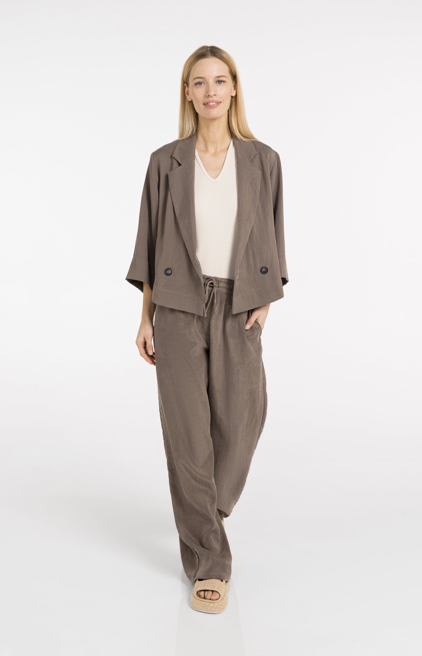Blazer with kimono sleeves and buttons