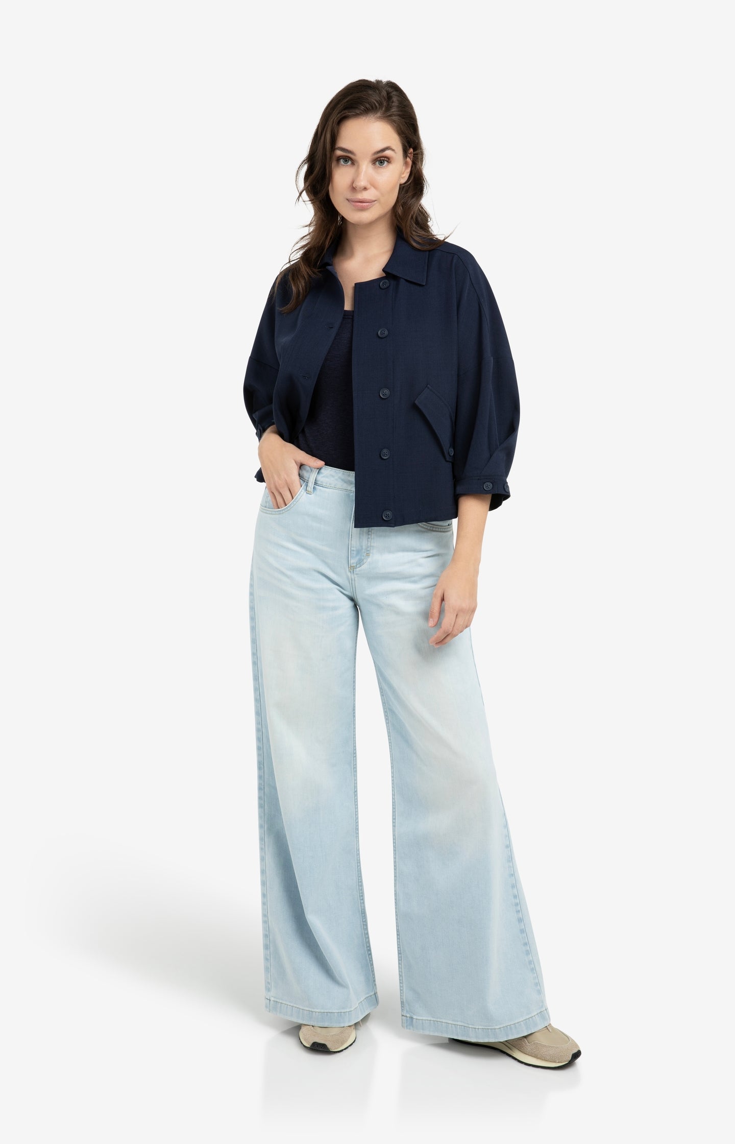 Blouse jacket with adjustable waistband and pockets