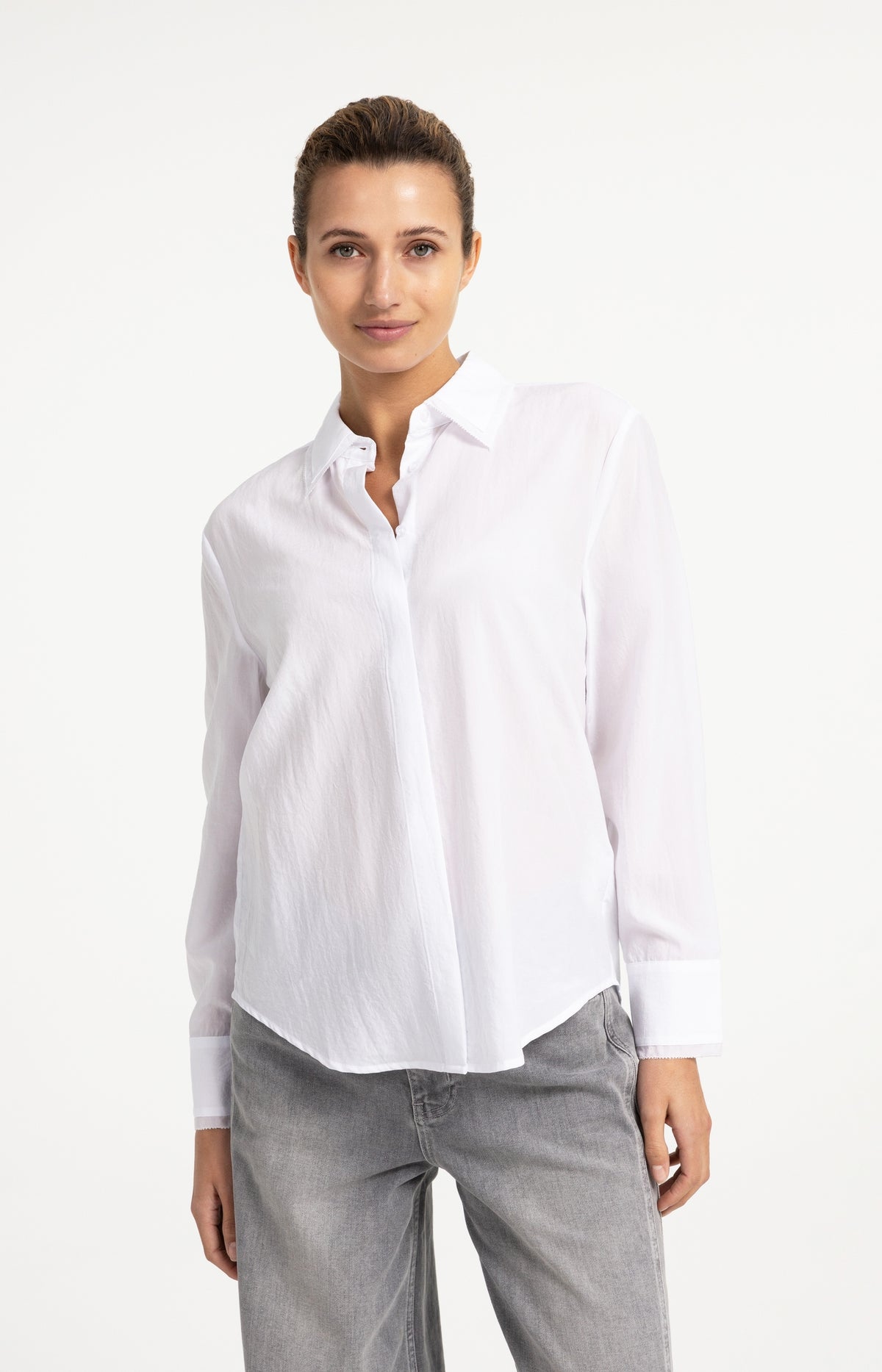 Blouse with collar detail and long sleeves