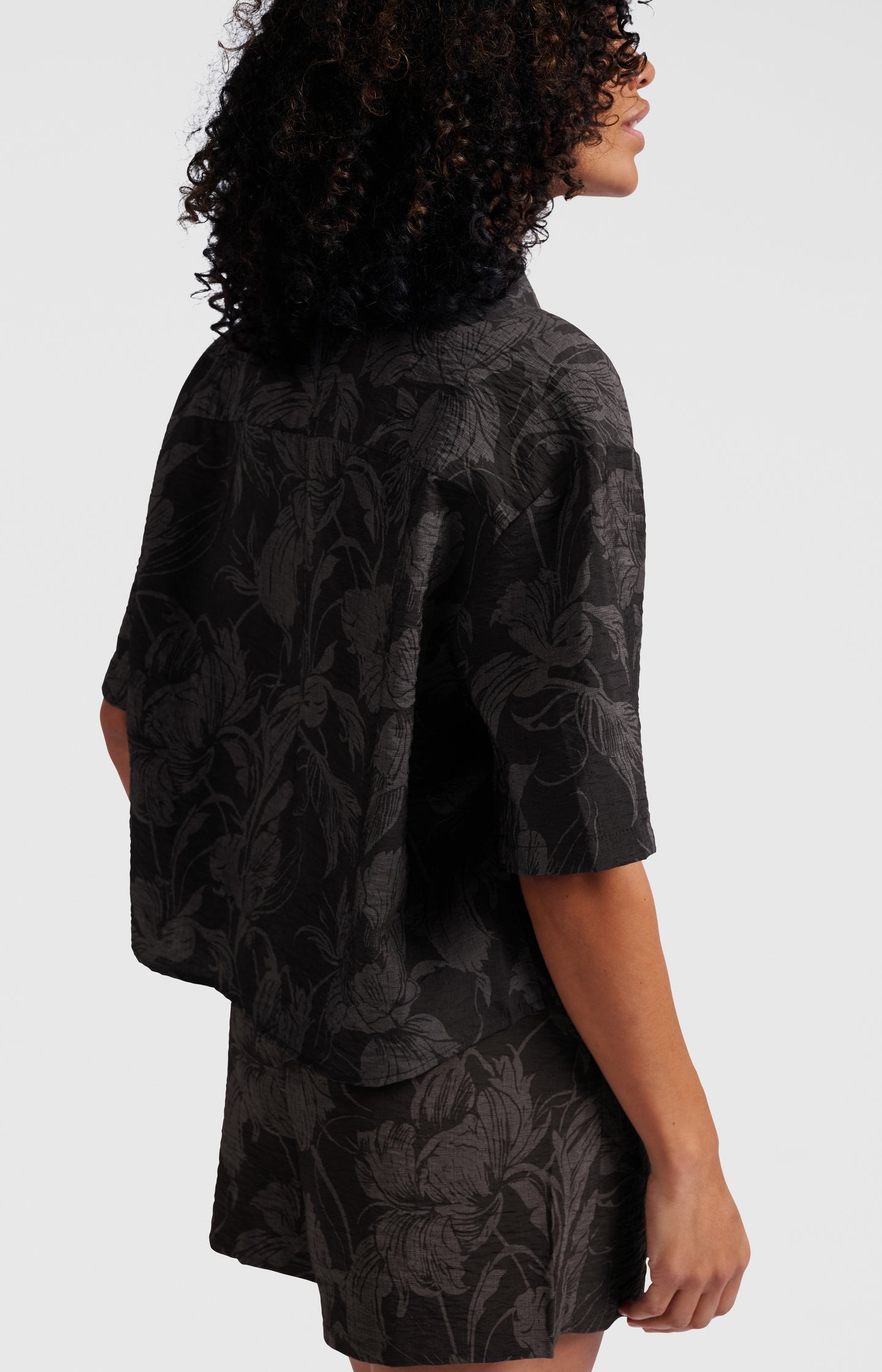 Blouse with print and short sleeves