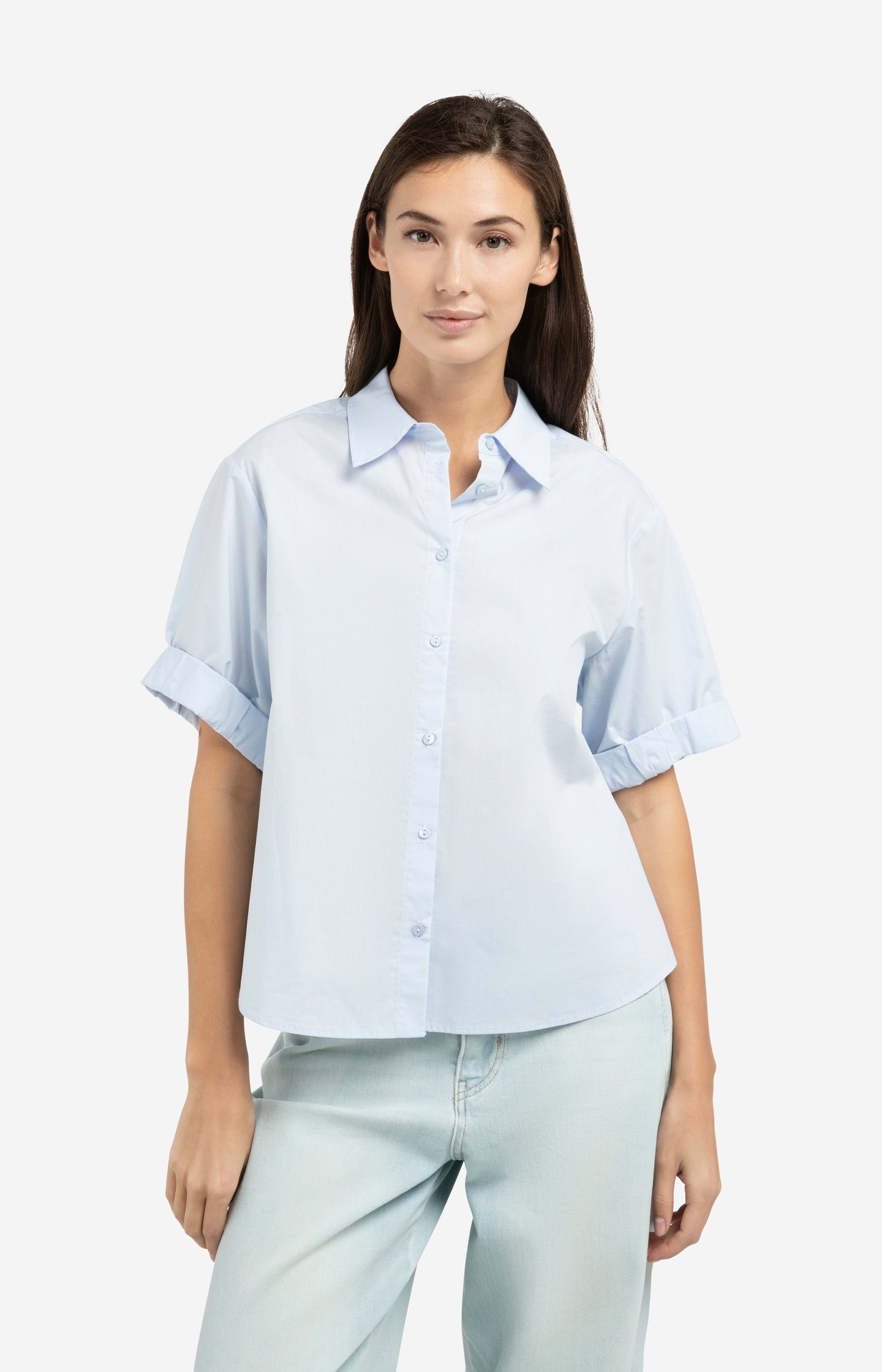 Blouse with short rolled-up sleeves and collar