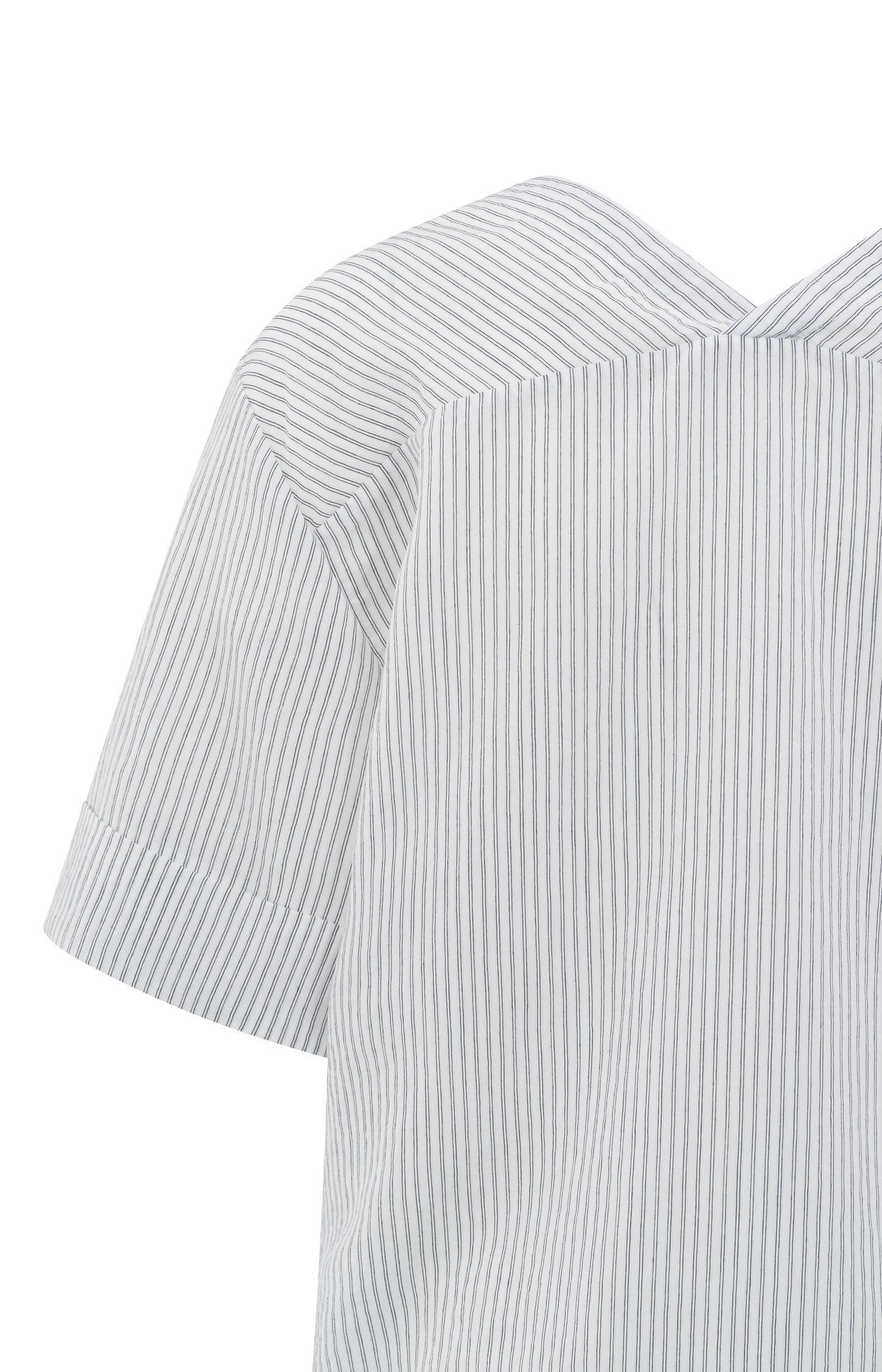 Blouse with V-neck and crossed back