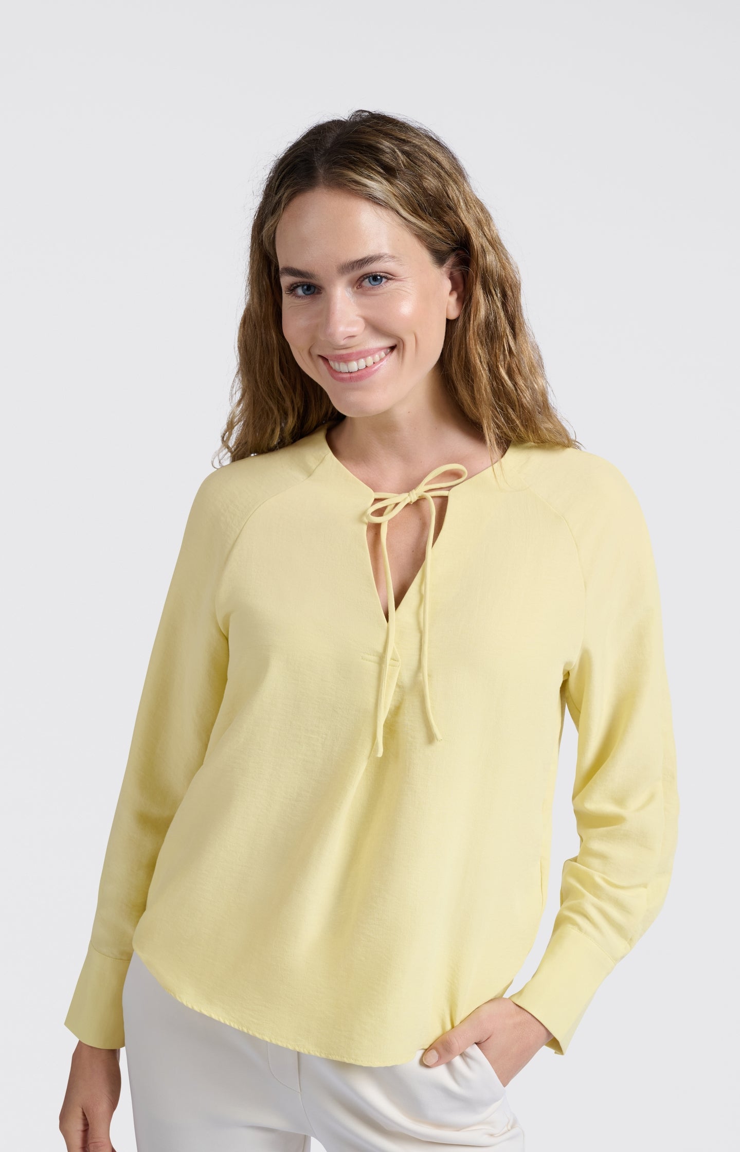 Blouse with V-neck and tie detail