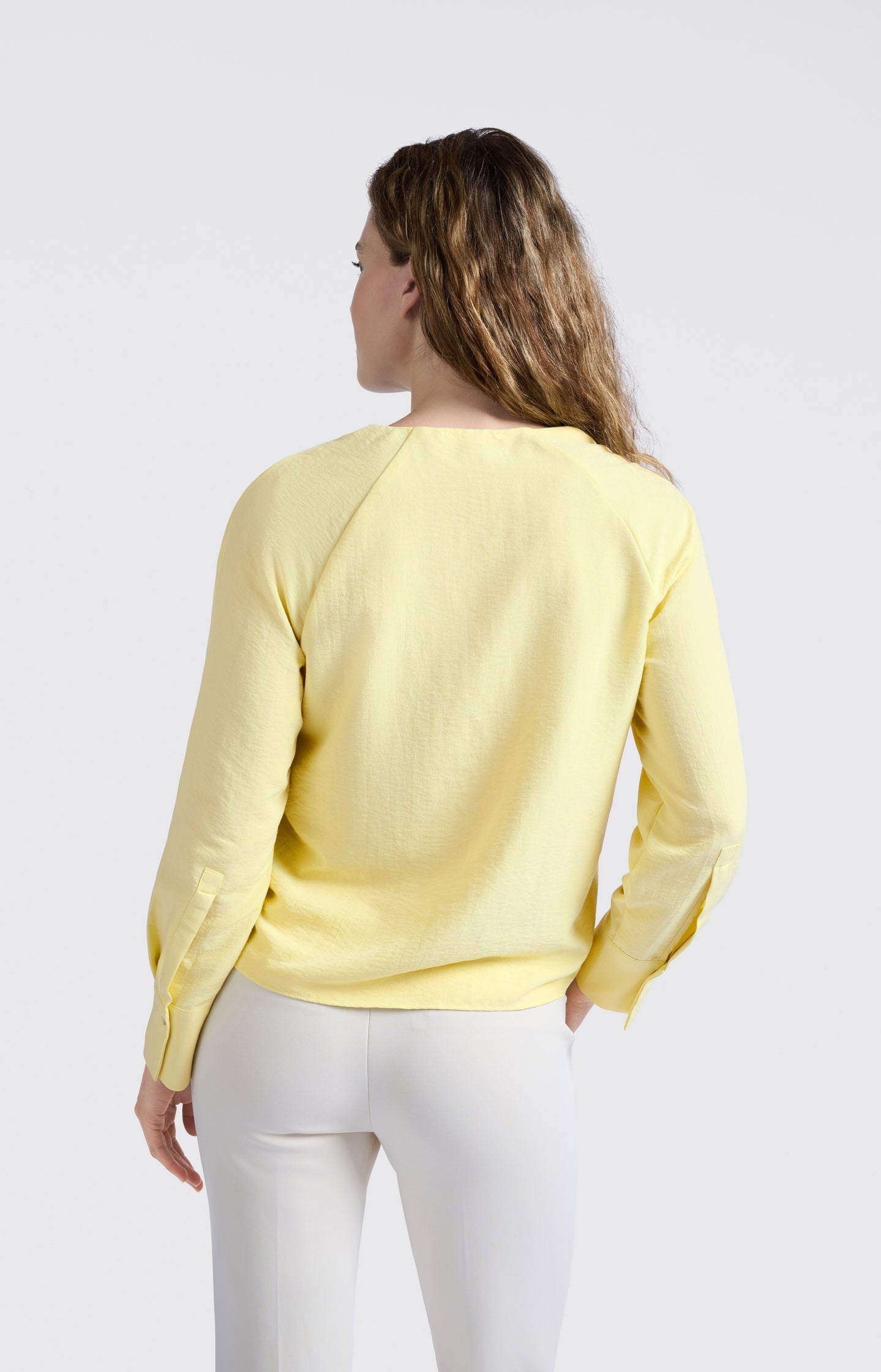 Blouse with V-neck and tie detail