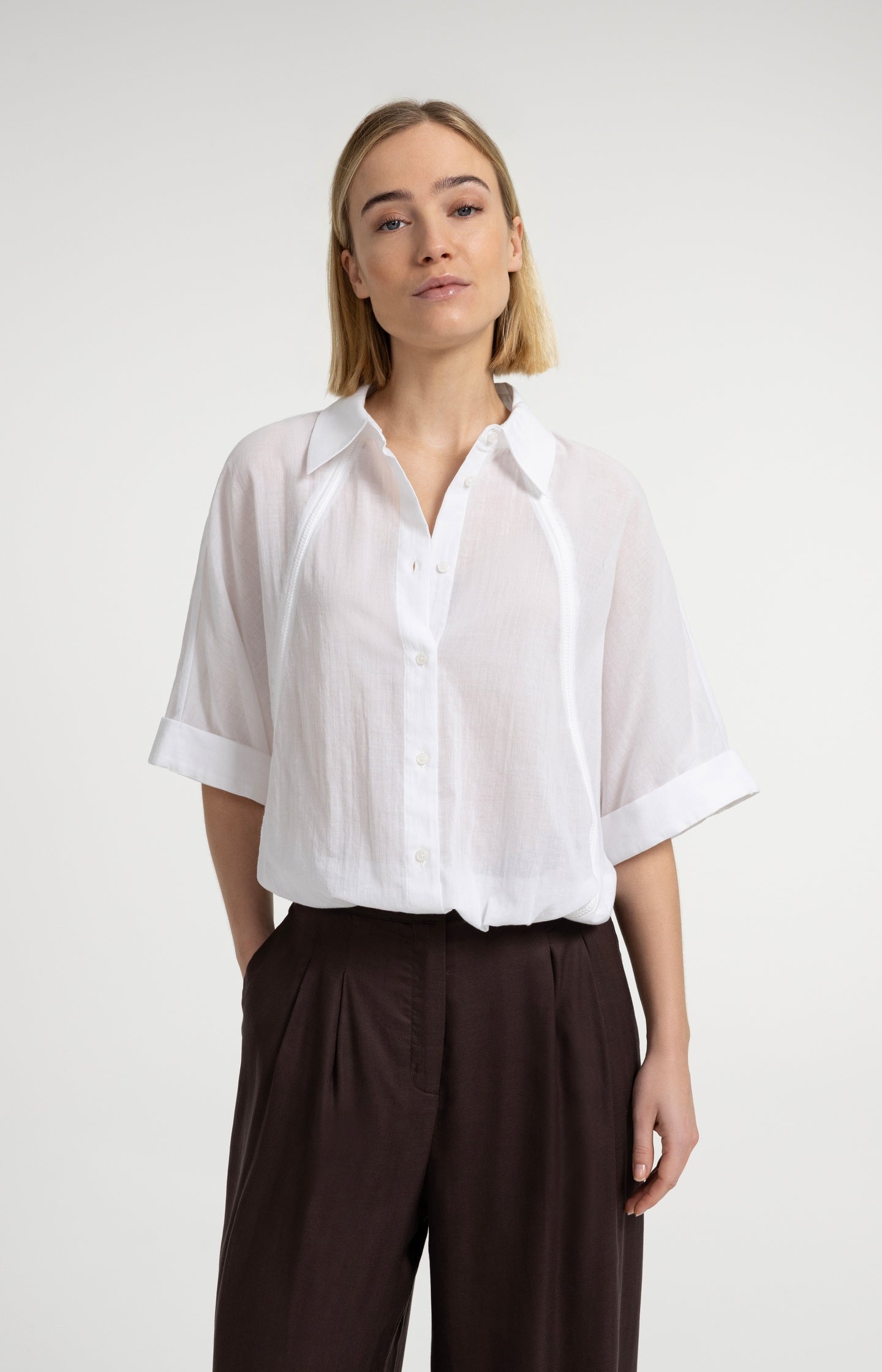 Blouse with wide sleeves and braided details - Type: lookbook