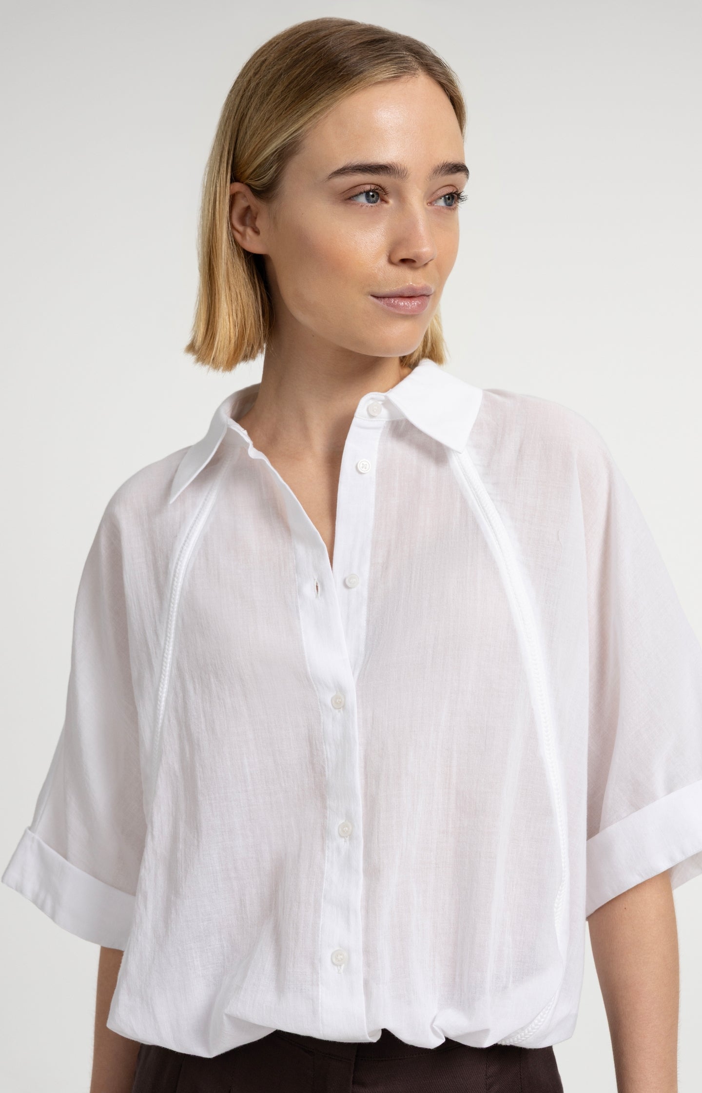 Blouse with wide sleeves and braided details - Type: lookbook