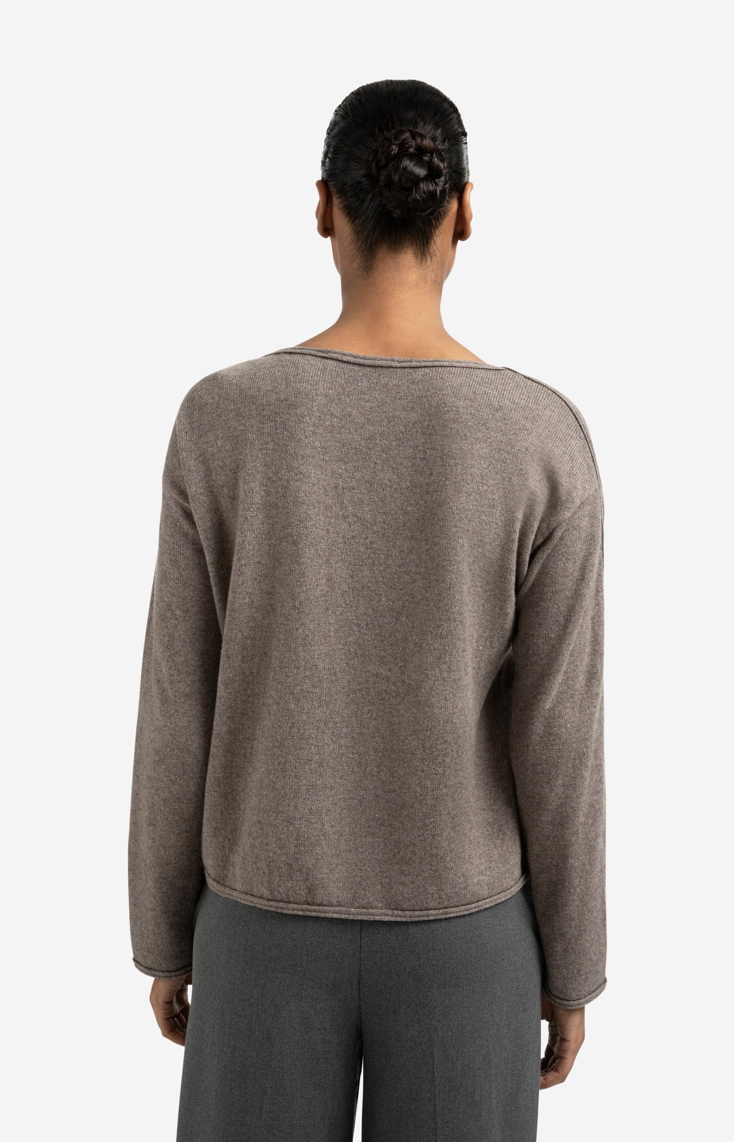 Boat neck sweater with refined decorative seams