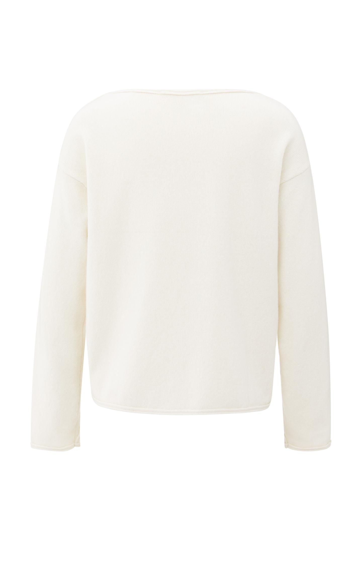 Boat neck sweater with refined decorative seams