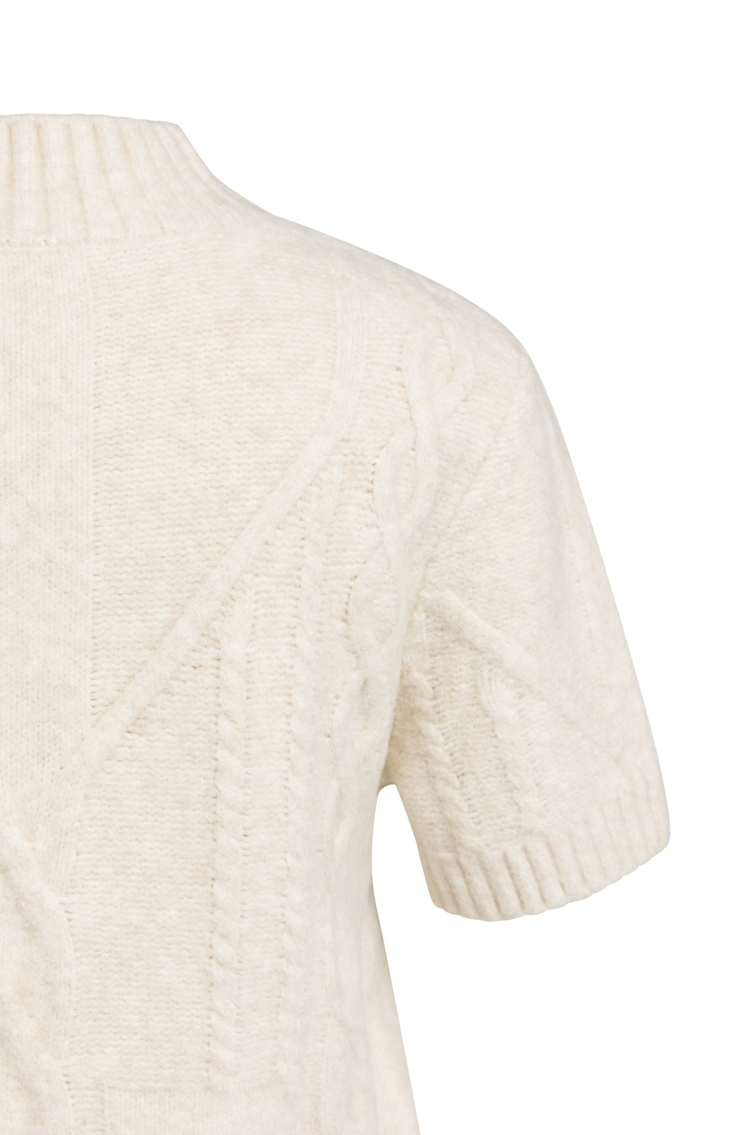 Cable knit sweater with short sleeves