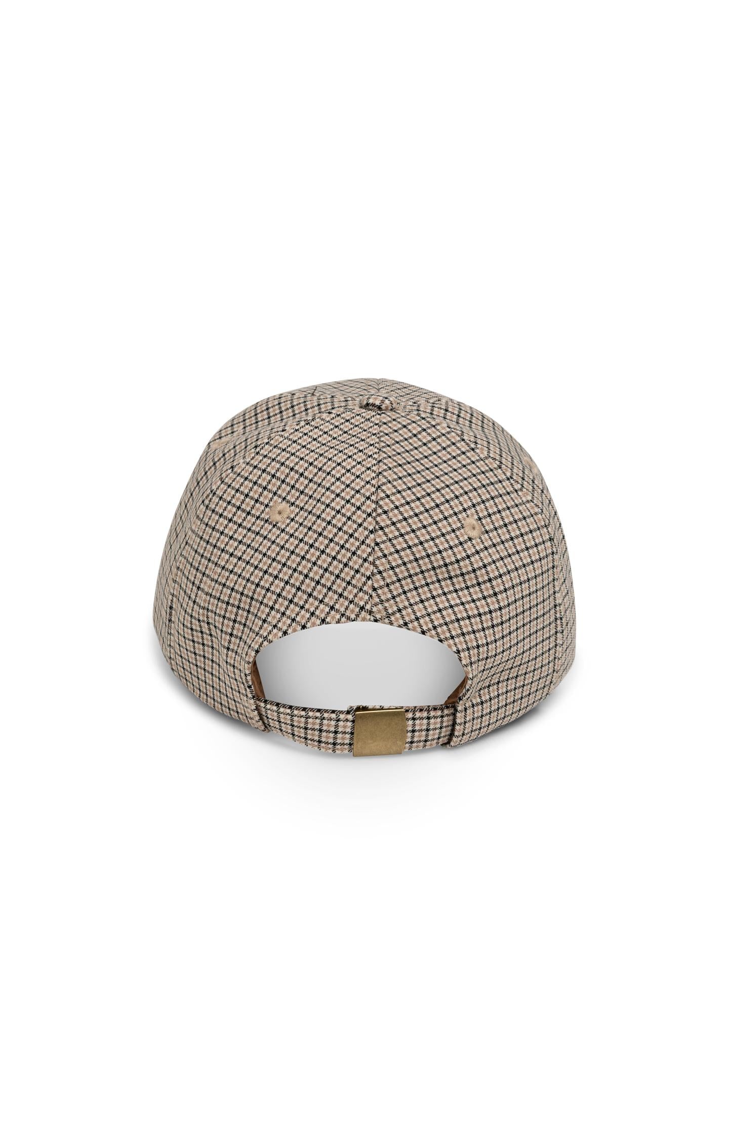 Cap with woven check pattern - Type: video