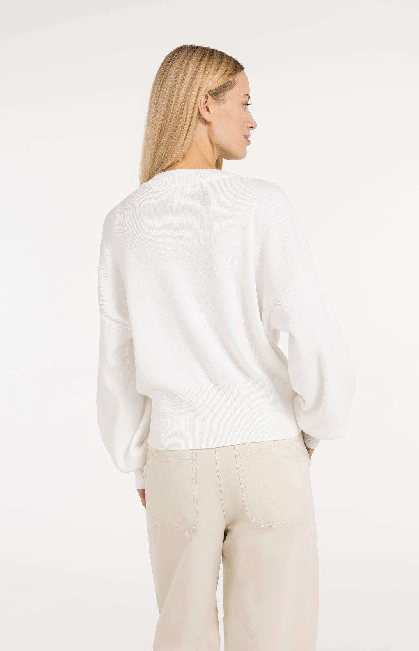 Cardigan with round neck and gold-tone buttons