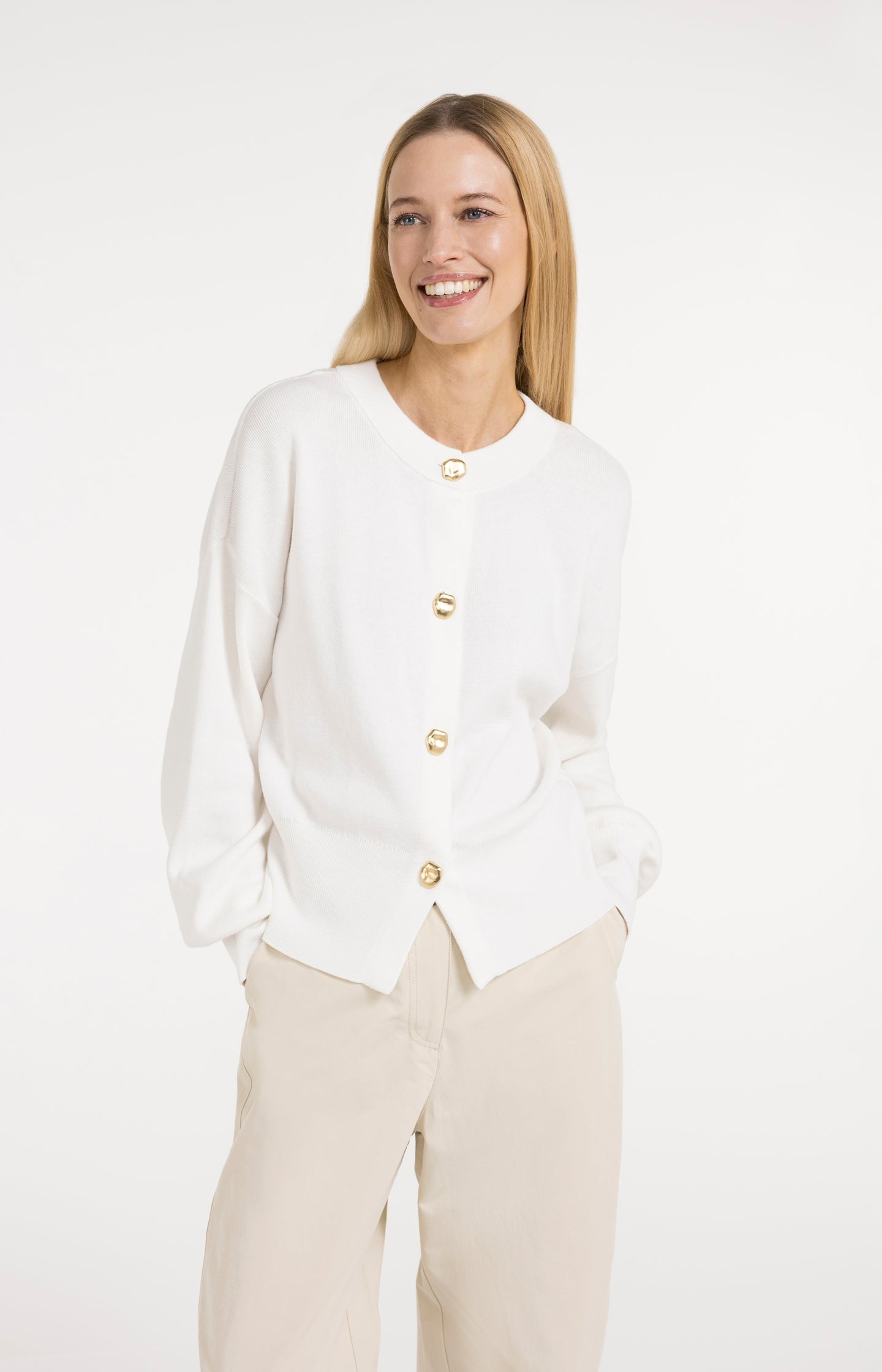 Cardigan with round neck and gold-tone buttons