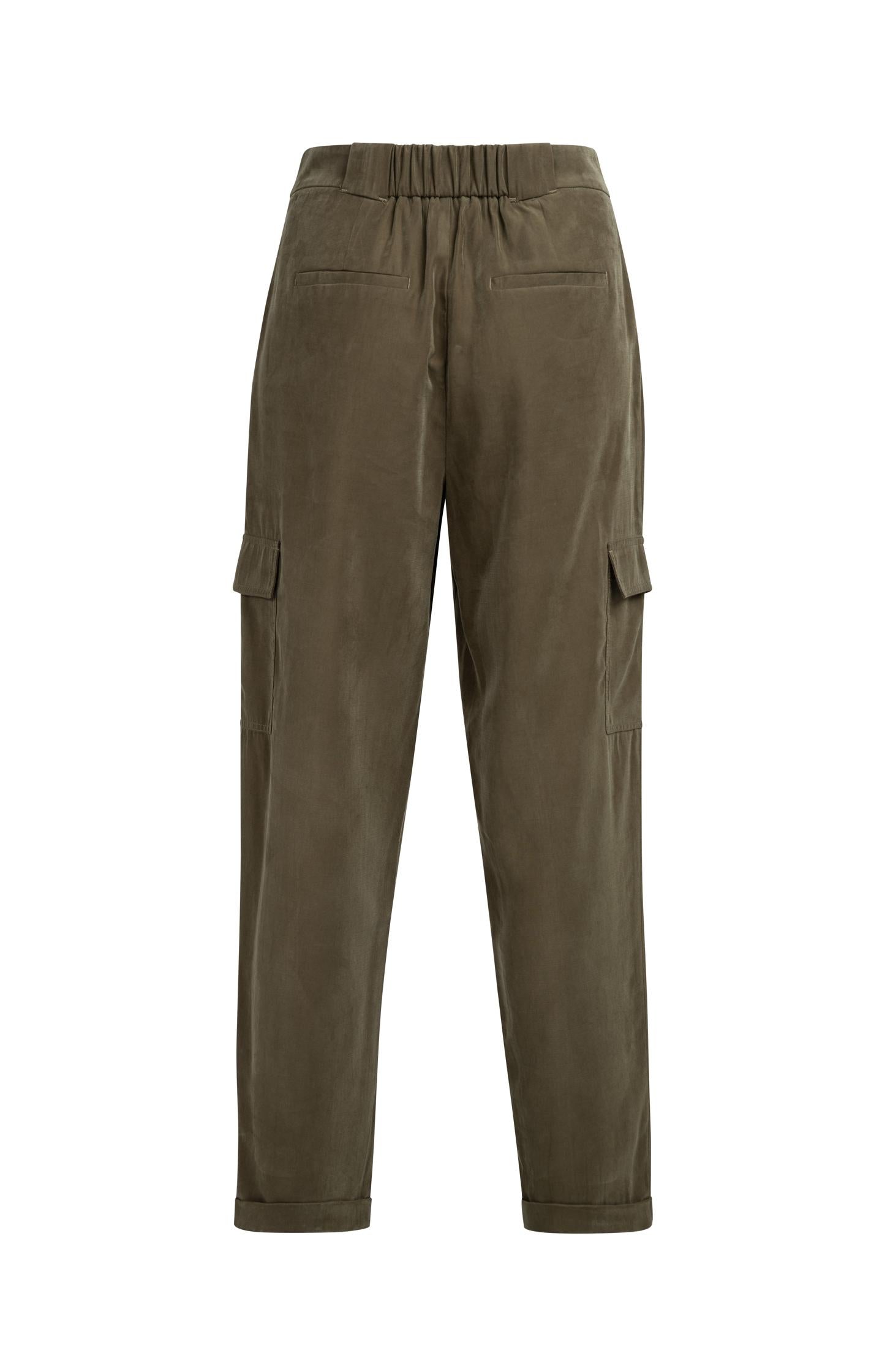 Cargo trousers with straight legs and pleats