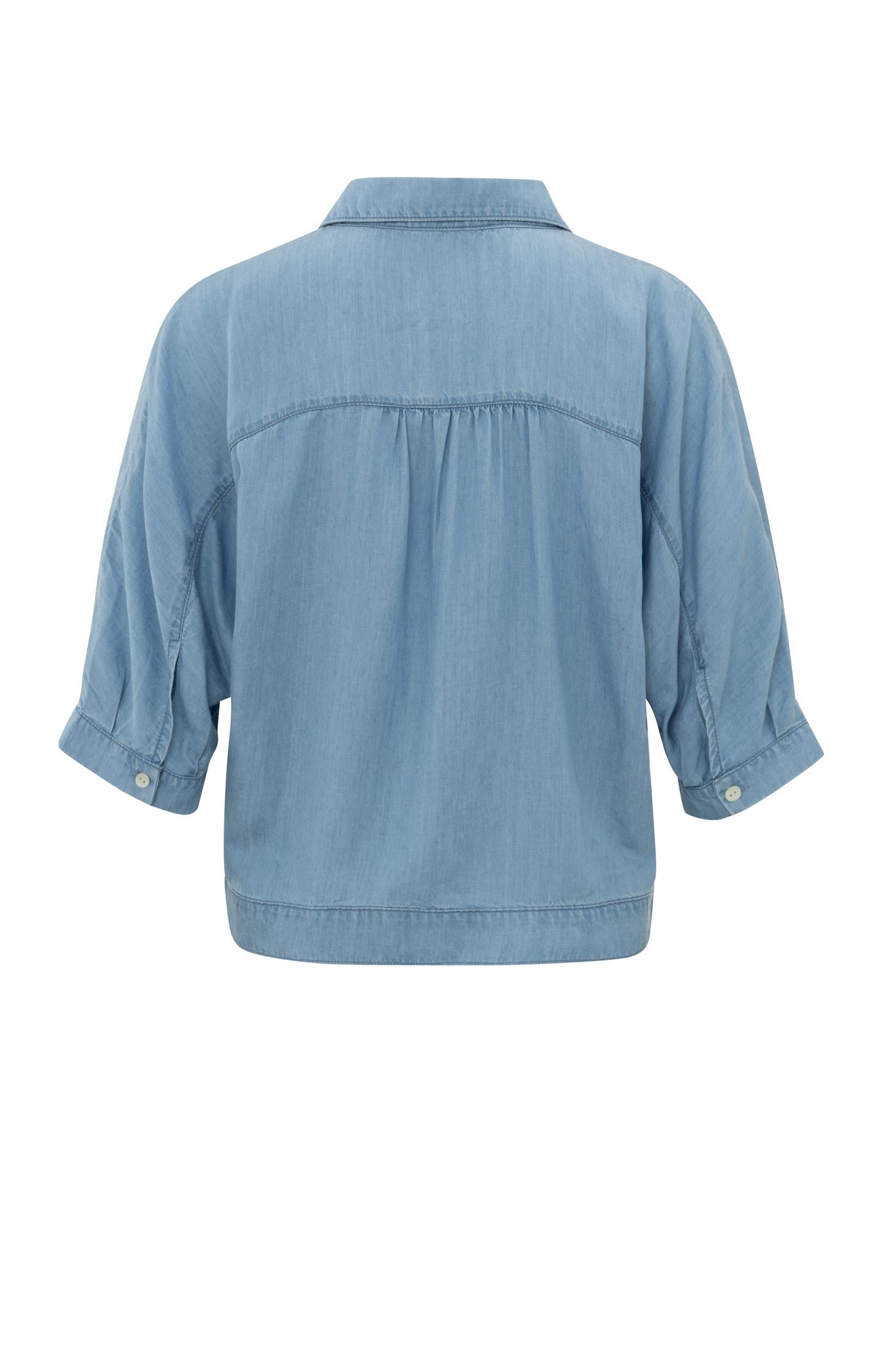 Chambray batwing top with V-neck and half long sleeves