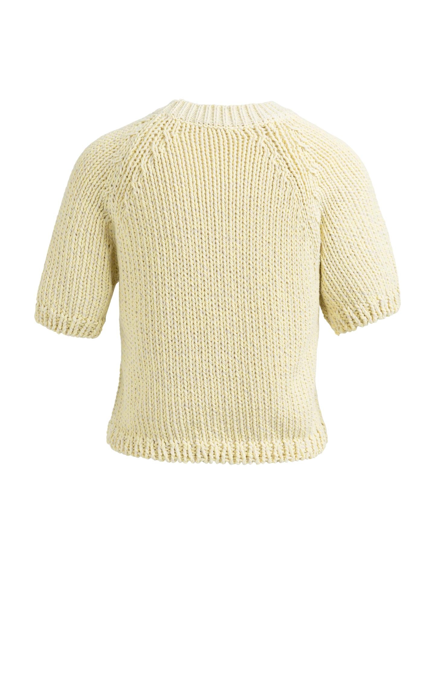 Chunky knit sweater with short sleeves and round neck
