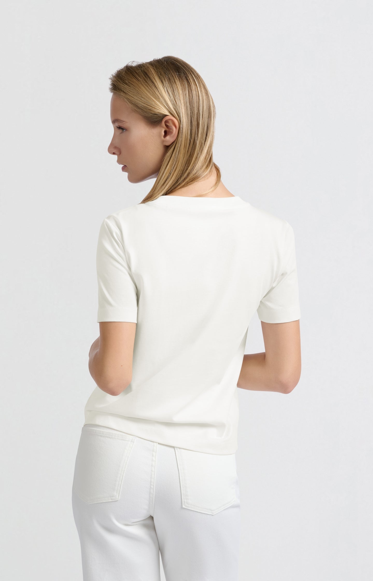 Crew neck T-shirt with regular fit - Type: lookbook