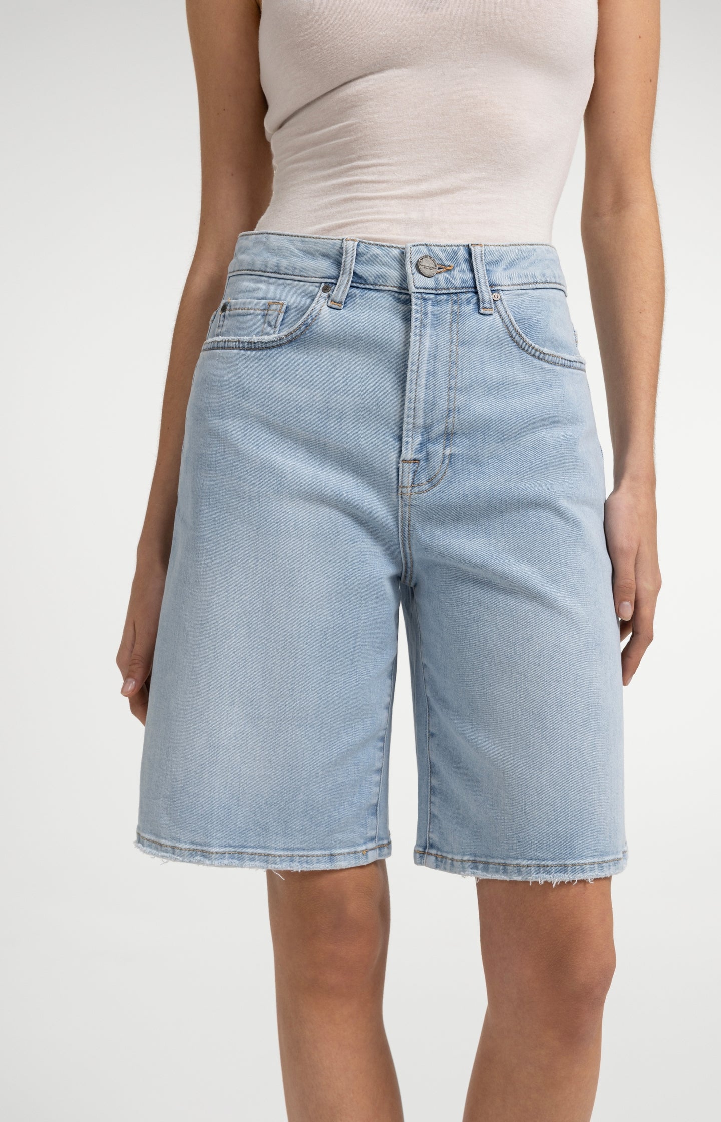 Denim bermuda shorts with regular fit