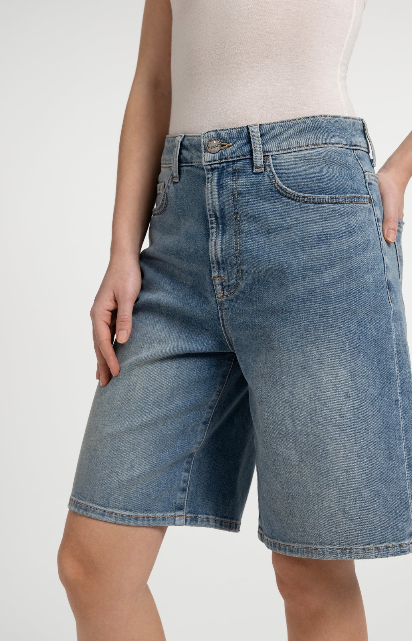 Denim bermuda shorts with regular fit