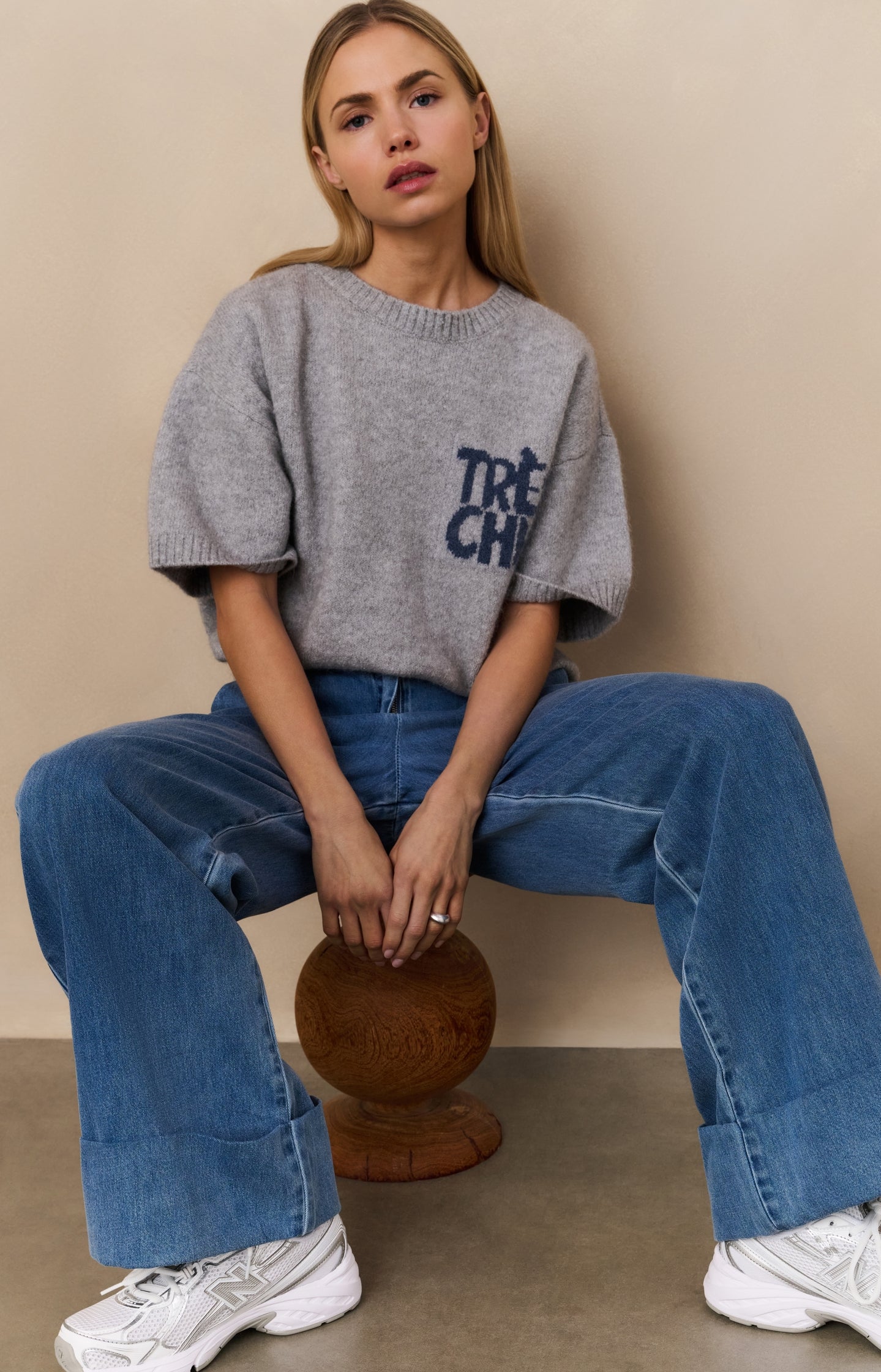 Denim trousers with turn-ups and elastic waistband (L32) - Type: lookbook