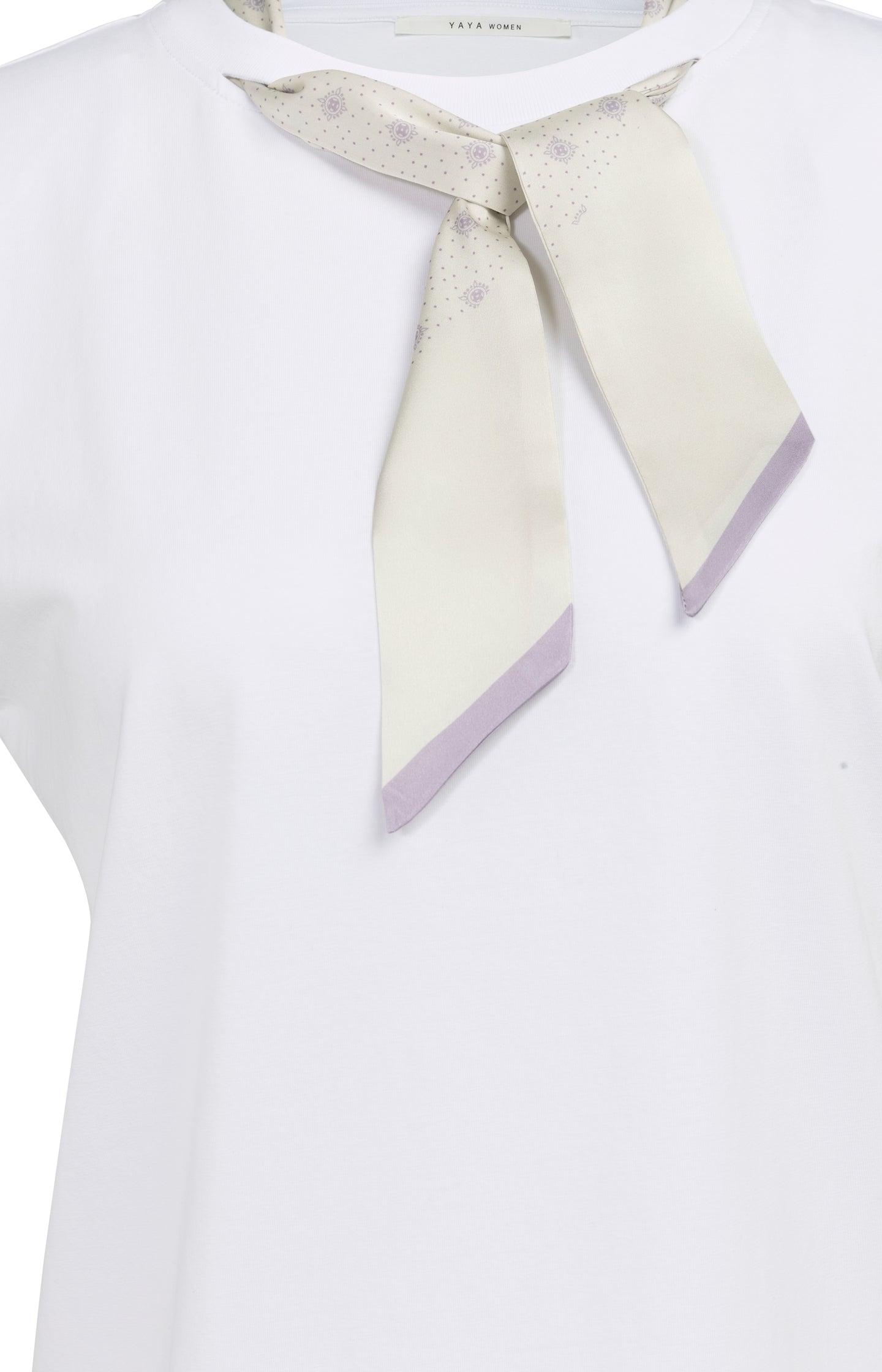 Double-layer sleeveless top with scarf