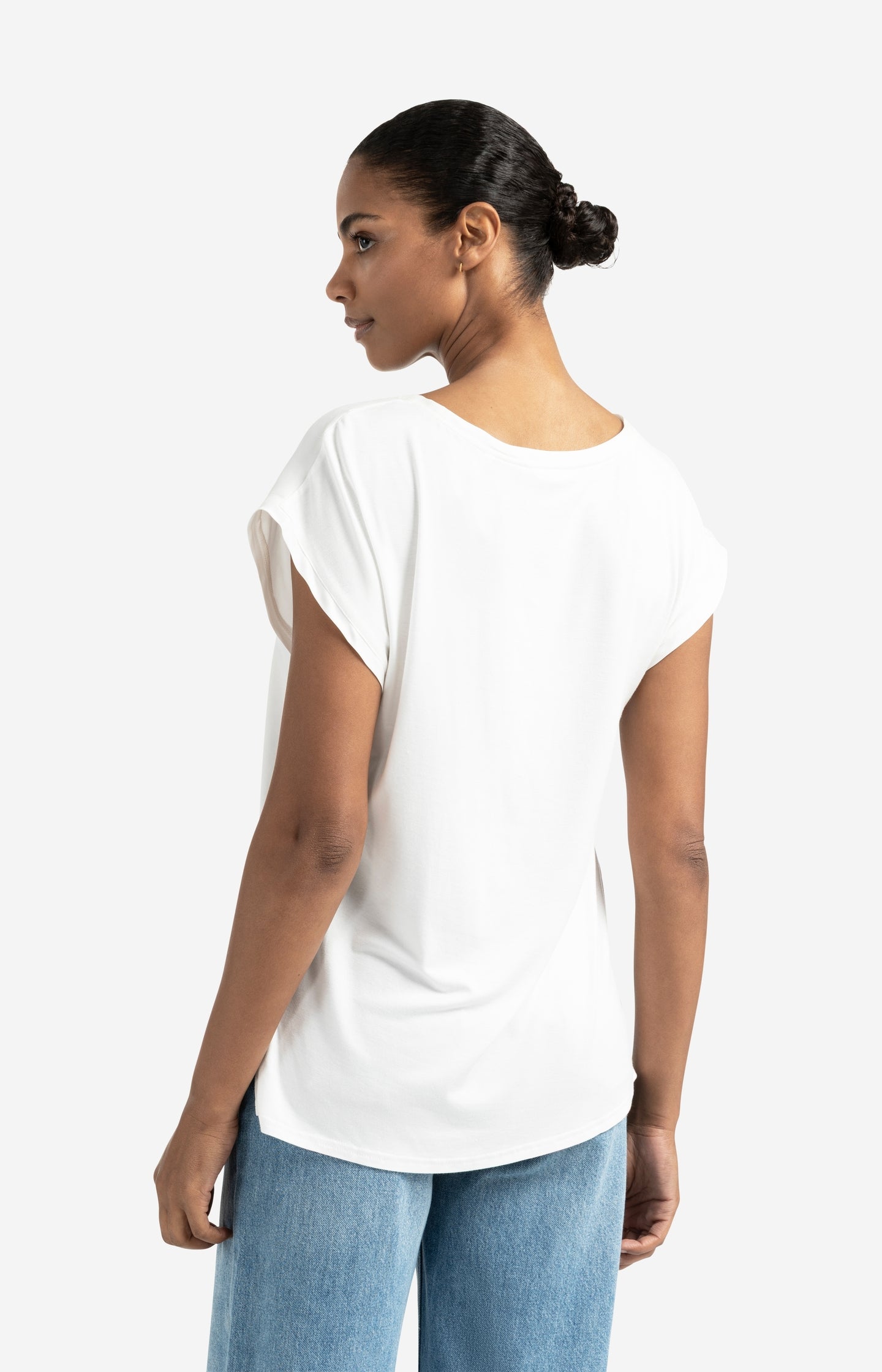 Basic mixed fabric top with round neck and cap sleeves - Type: lookbook