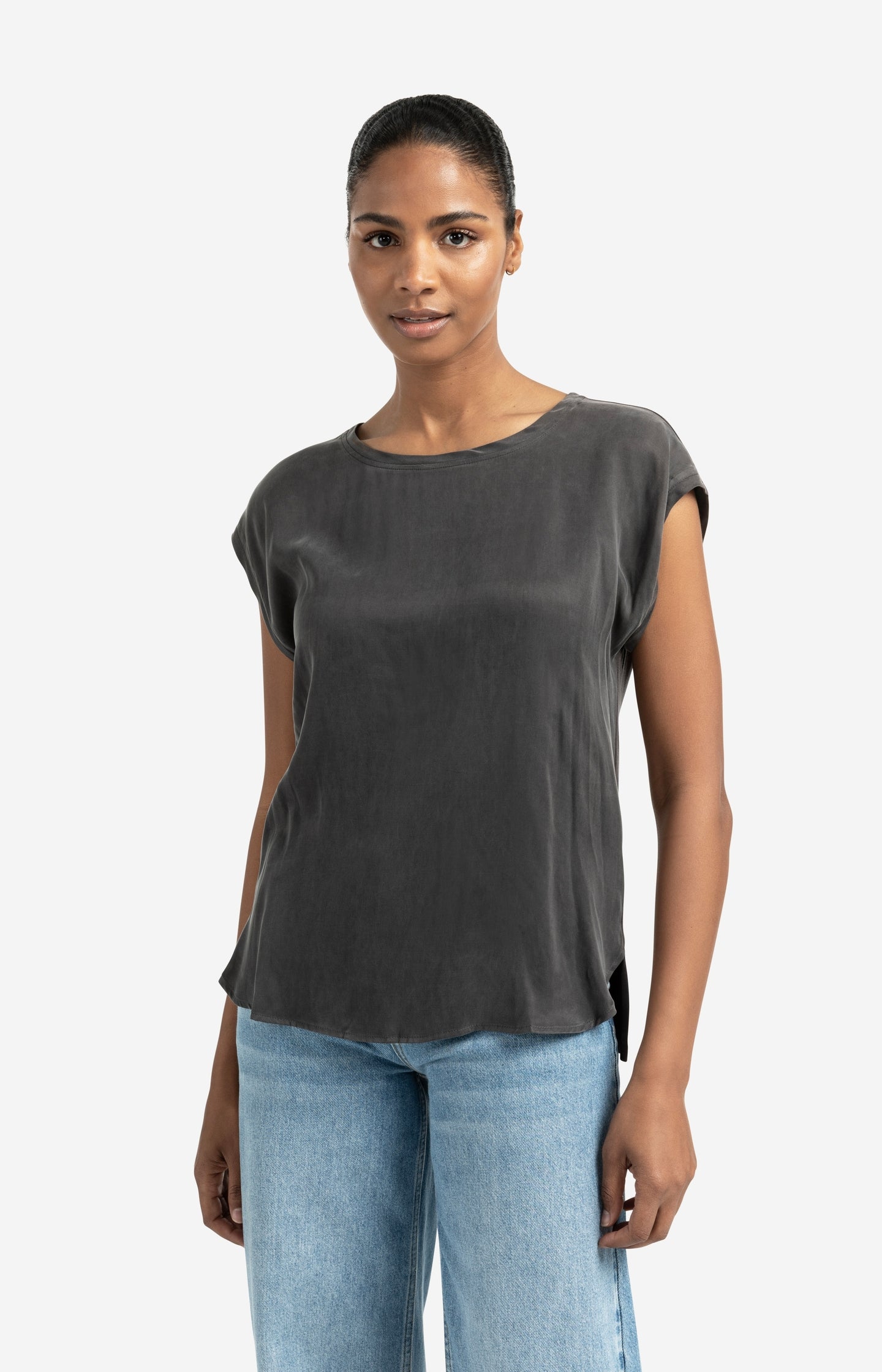 Basic mixed fabric top with round neck and cap sleeves - Type: lookbook