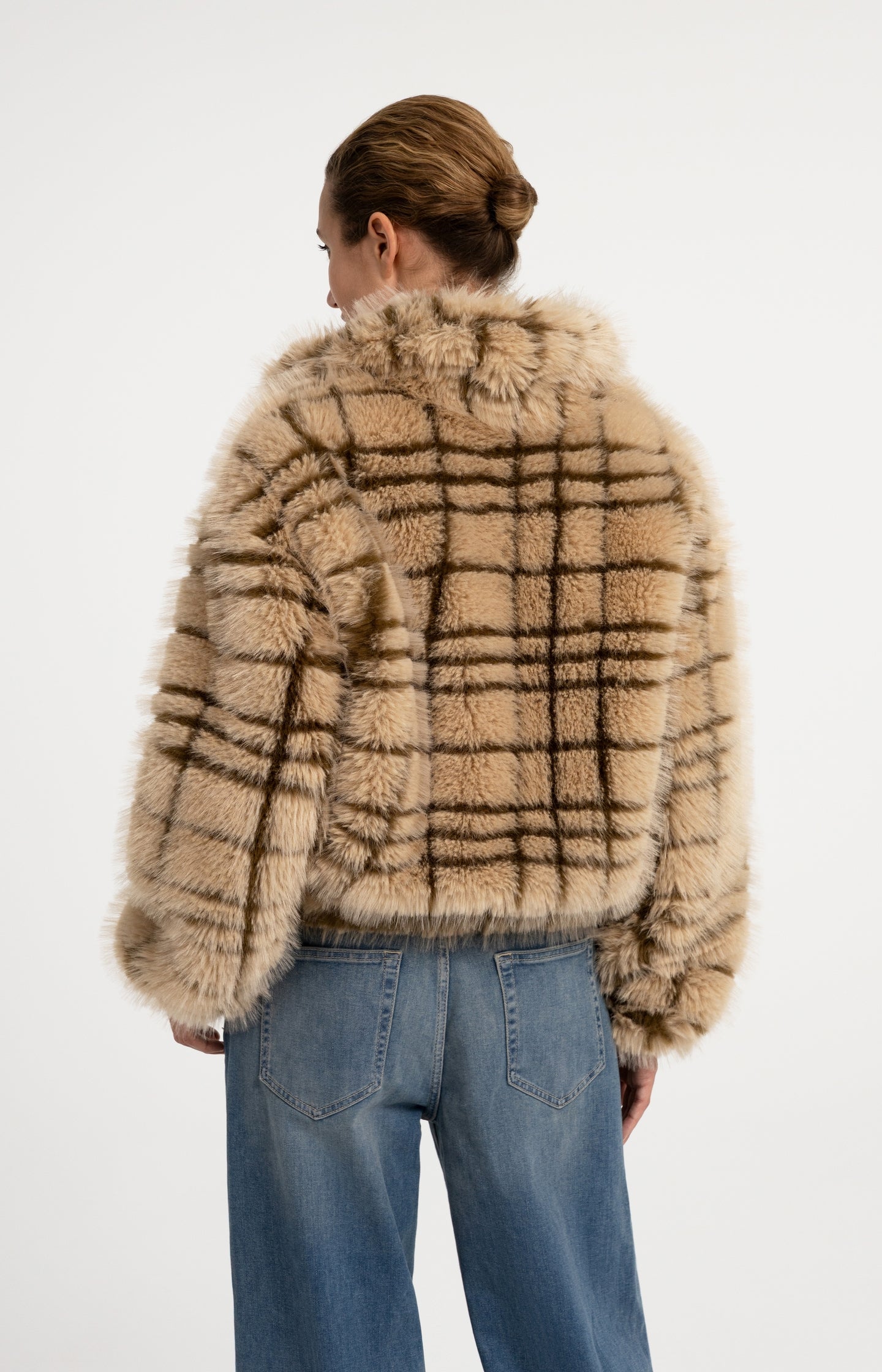 Faux fur jacket with collar and check pattern
