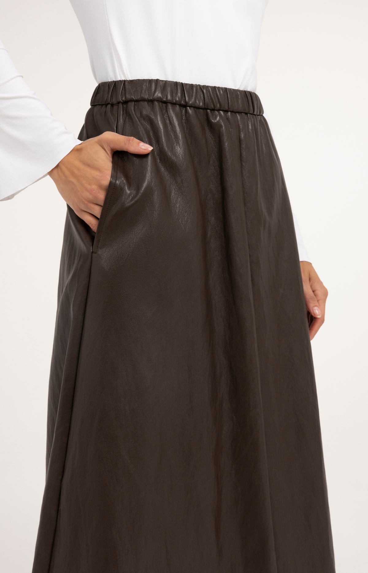 Faux leather midi skirt with pockets - Delicioso Brown
