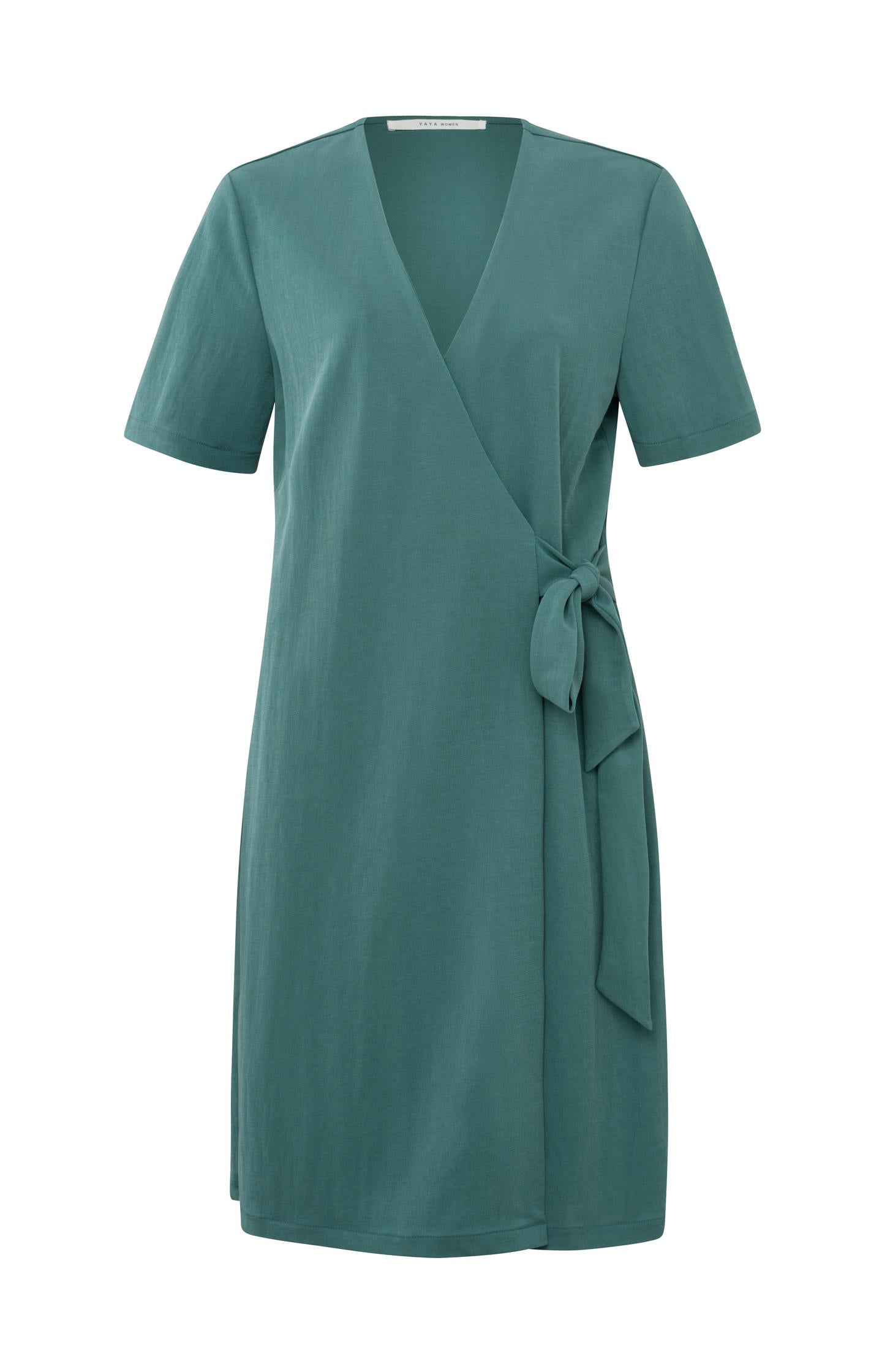 Faux wrap dress with V-neck, short sleeves and waist detail - Type: product