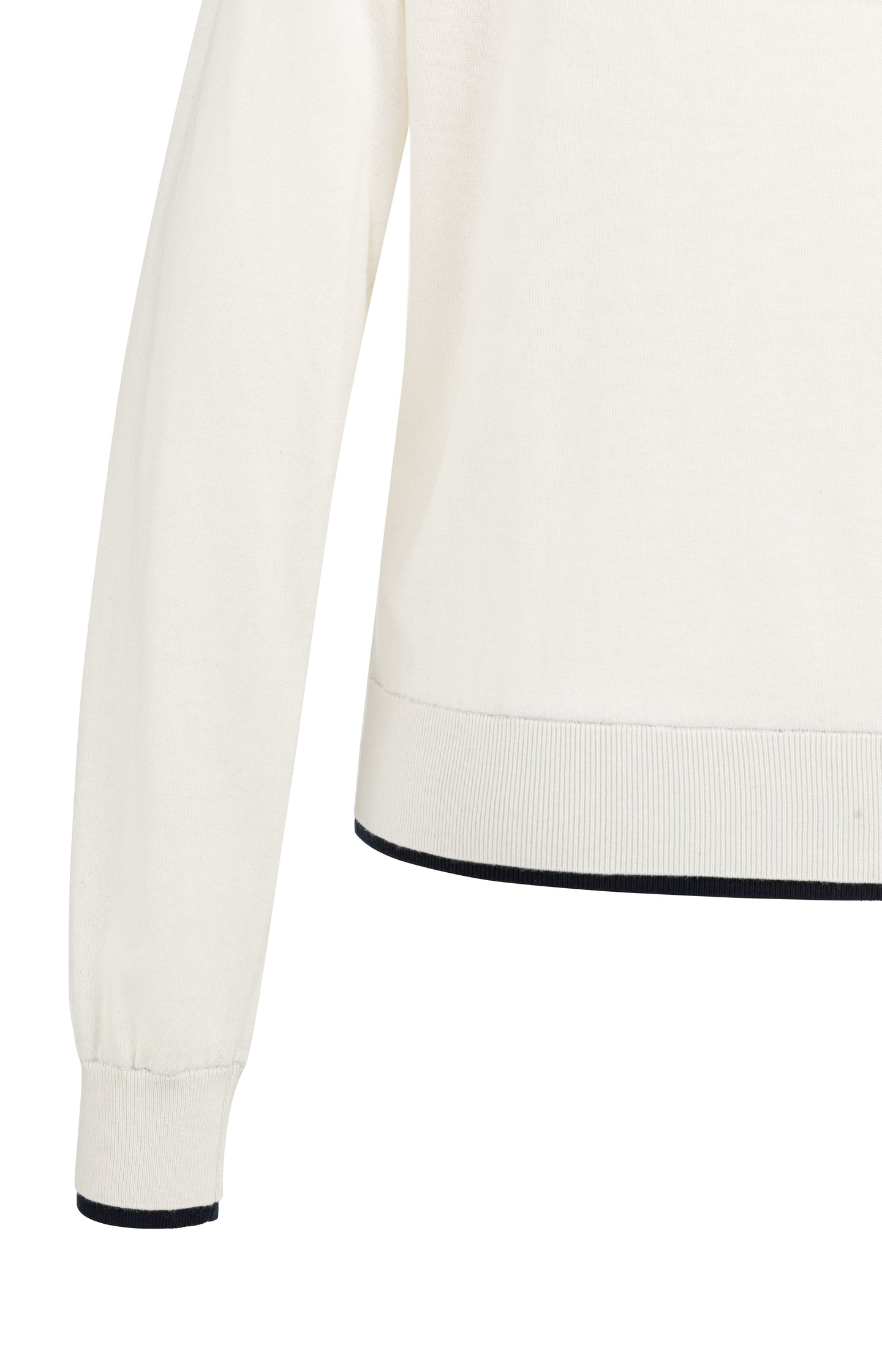 Fine knit sweater with boat neckline and long sleeves