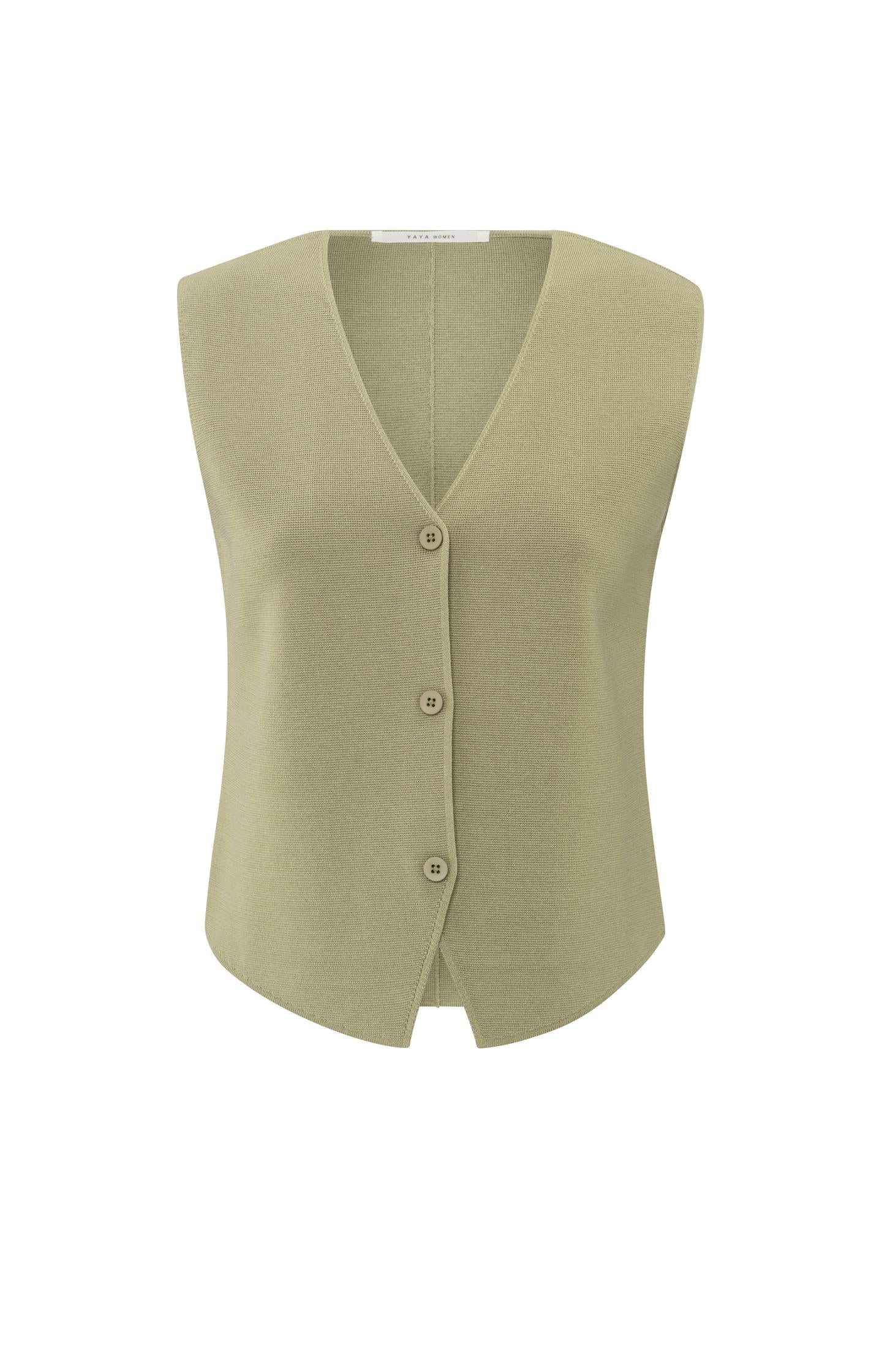 Fine knitted gilet with V-neck - Type: product