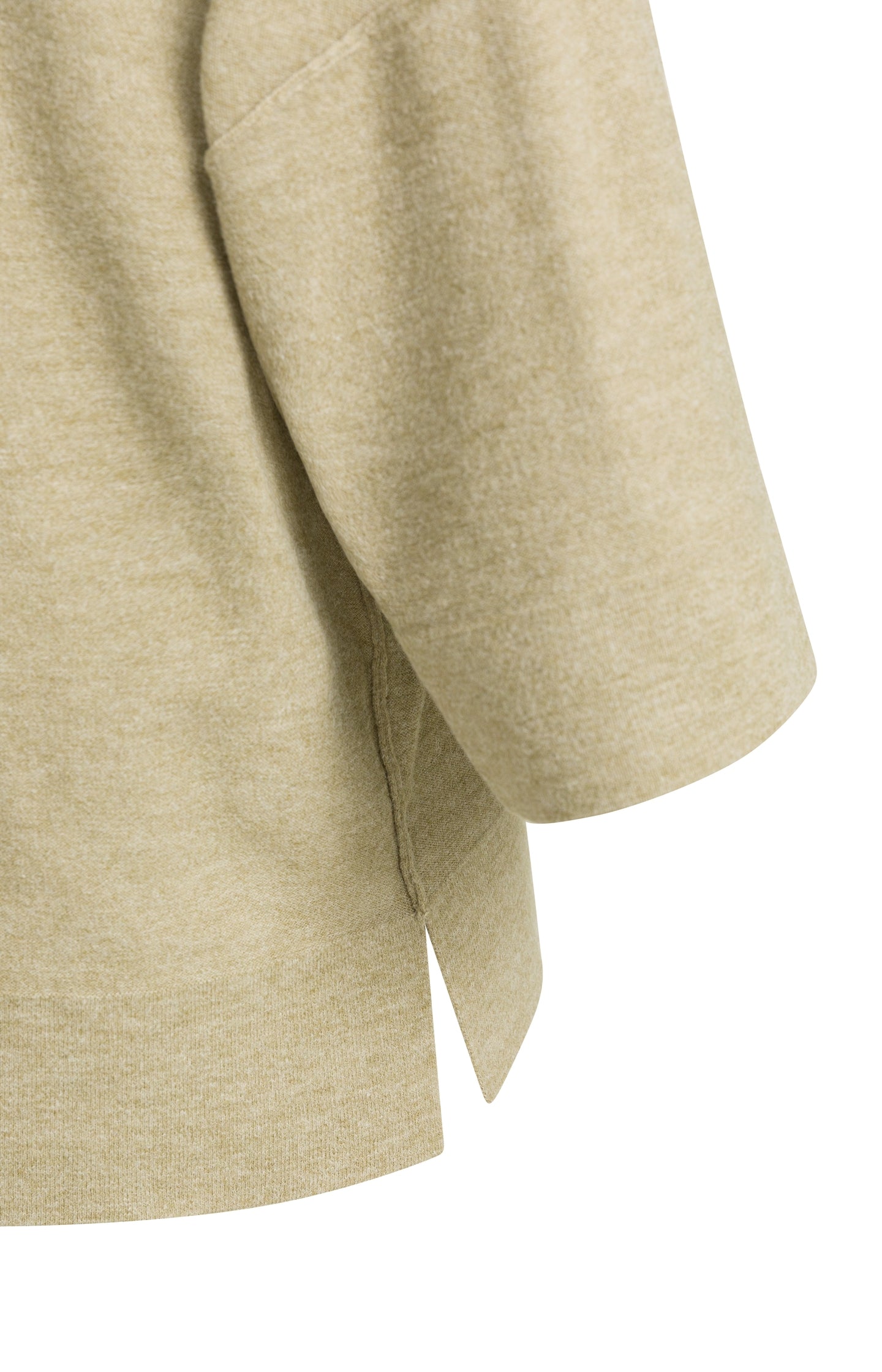 Fine knitted oversized T-shirt with half-length sleeves