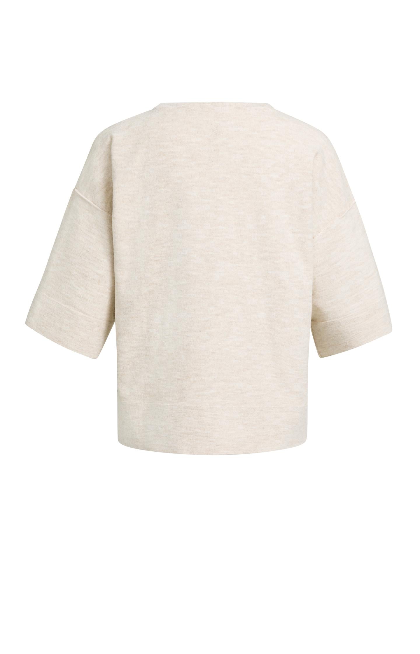 Fine knitted oversized T-shirt with half-length sleeves