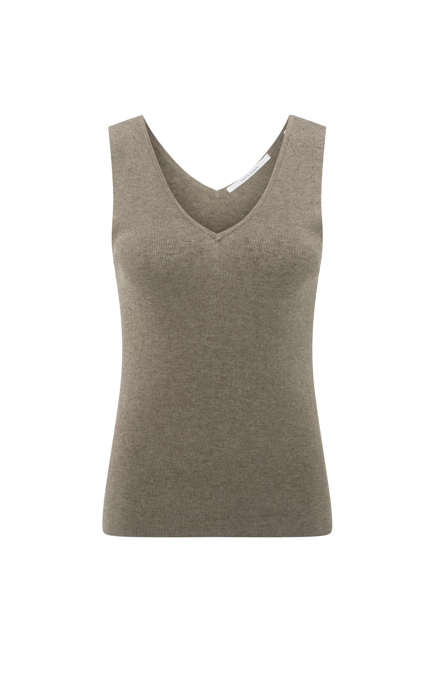 Fine rib knitted tank top with V-neckline - Type: product