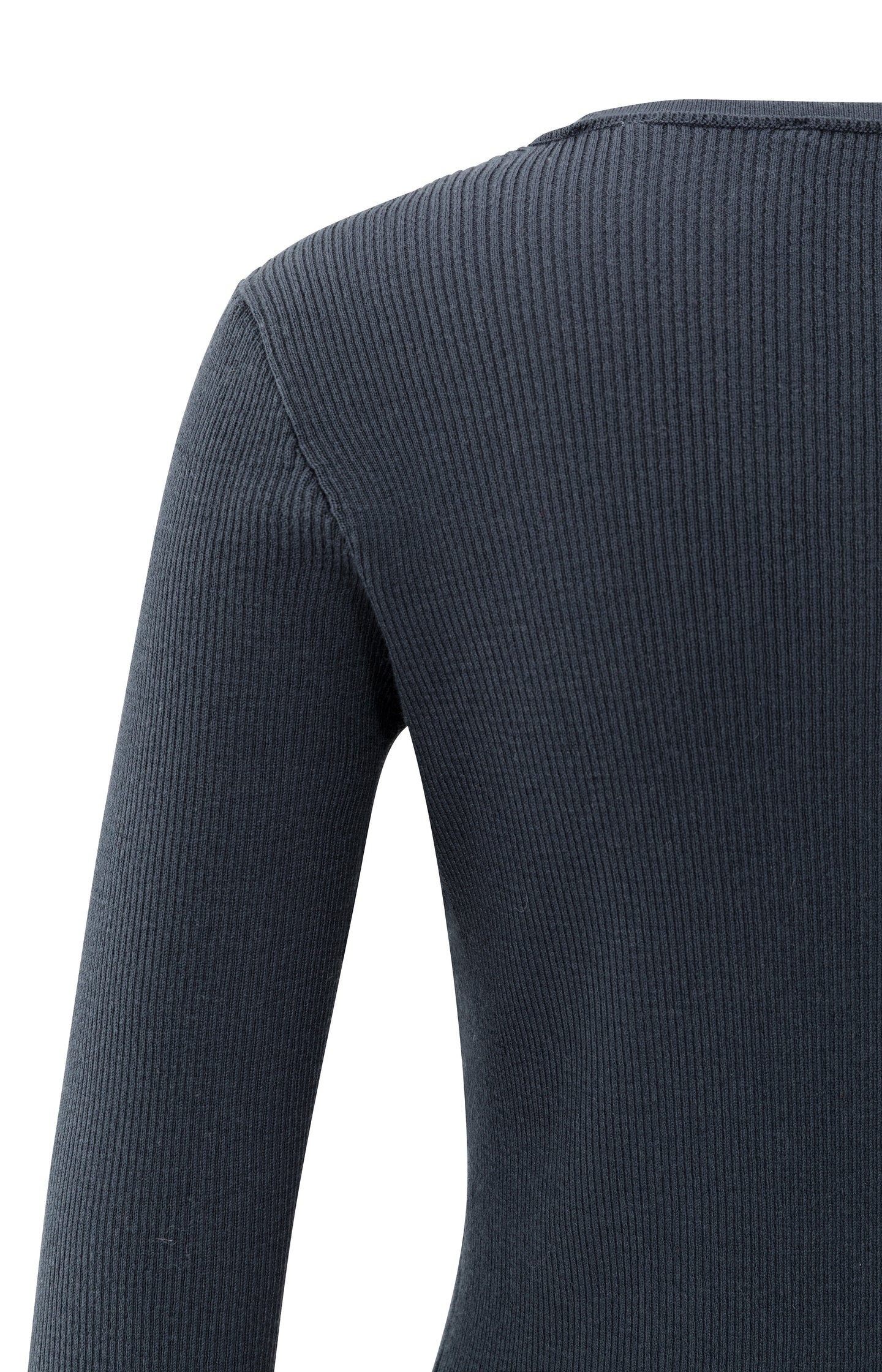 Fitted ribbed top with round neckline and long sleeves