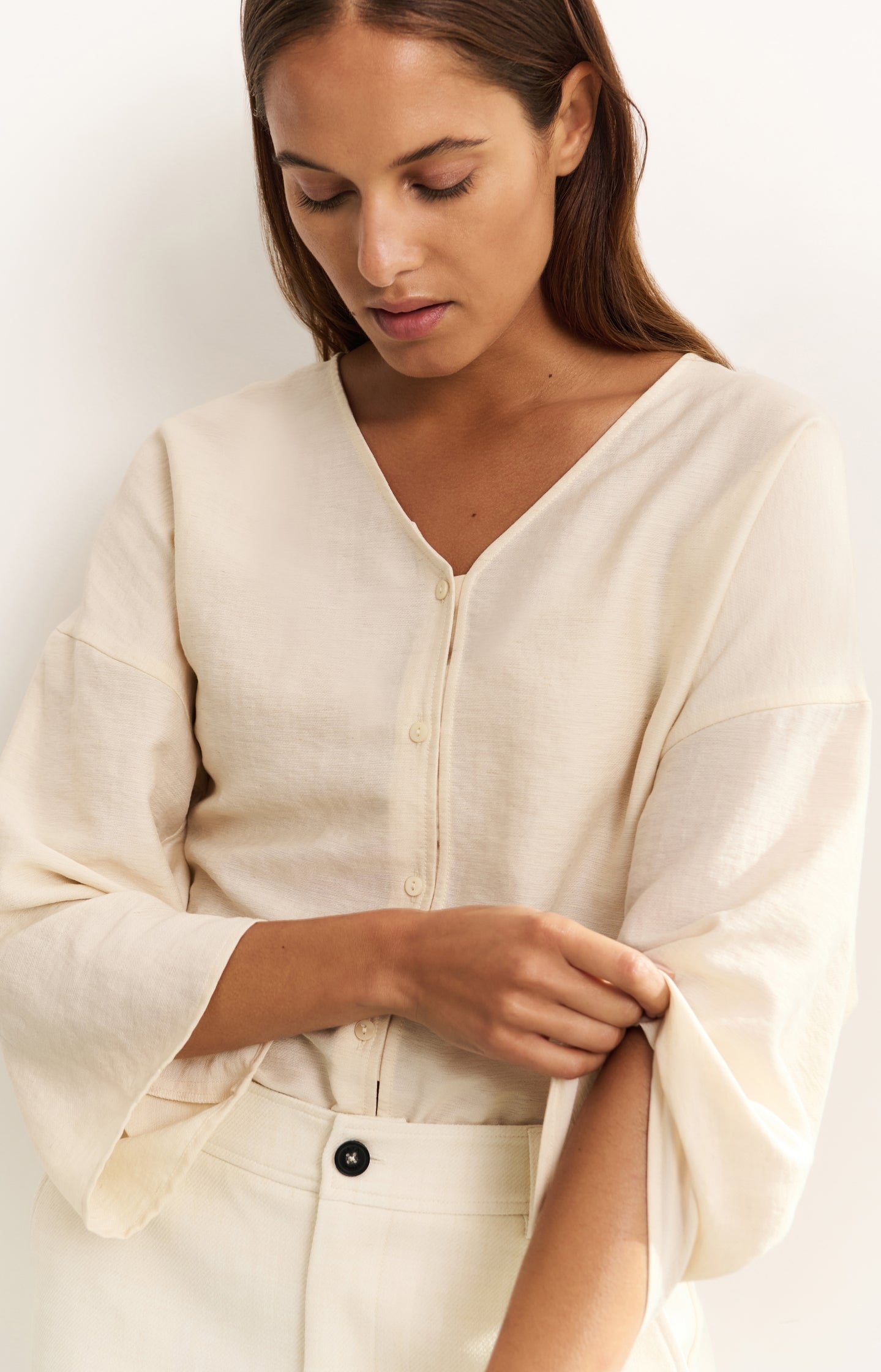 Wijde Blouse Met V-Hals En Inzetstukken