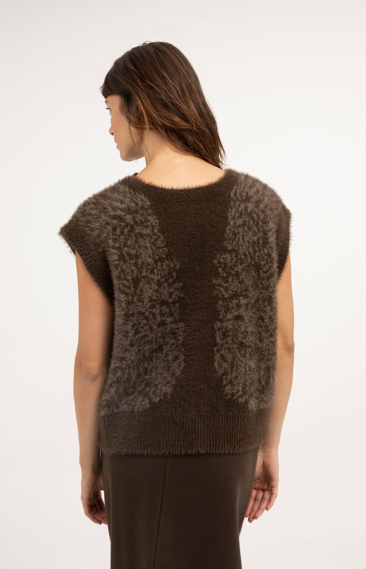 Fluffy spencer met patroon - Delicioso Brown Dessin