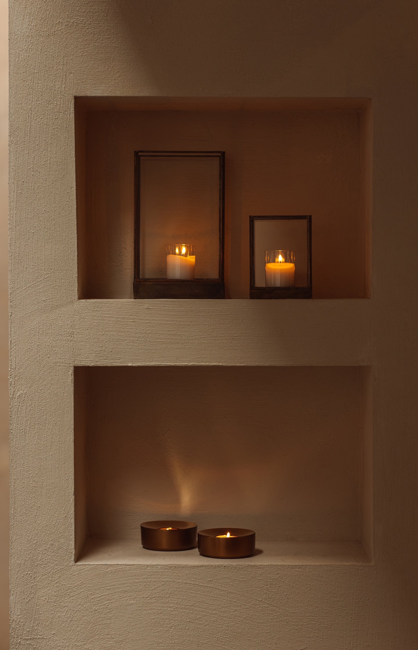 Glass candle holder with metal frame - large