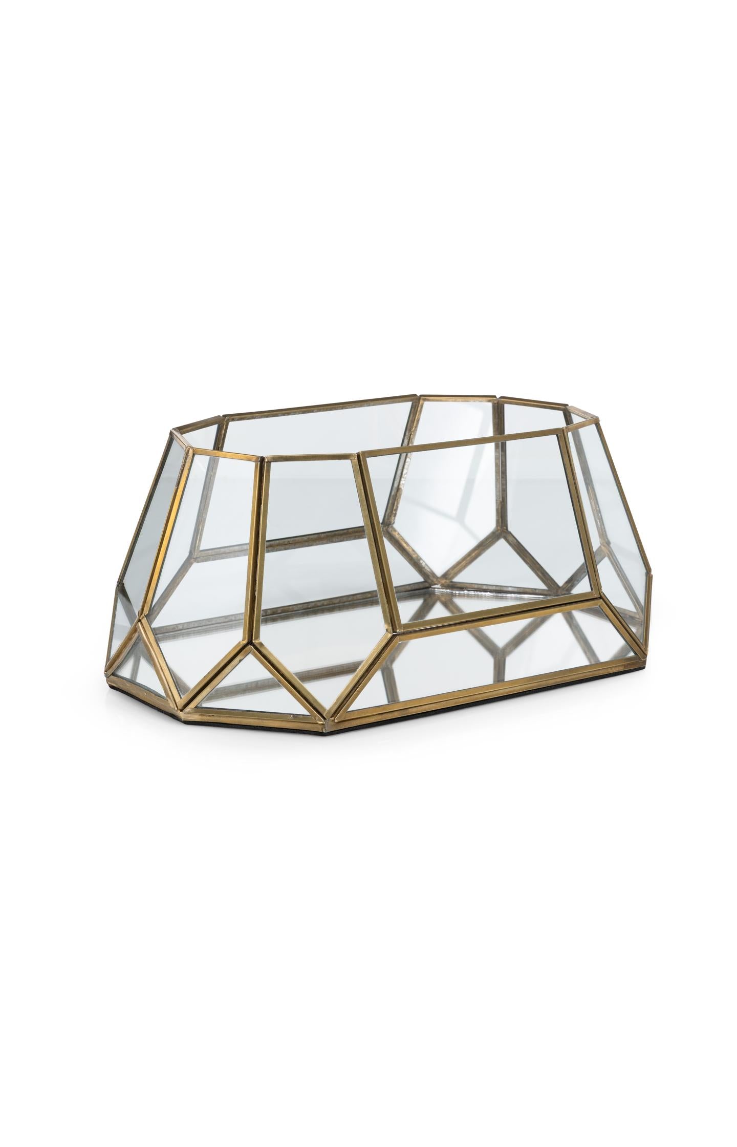 Glass candle holder with mirrored base