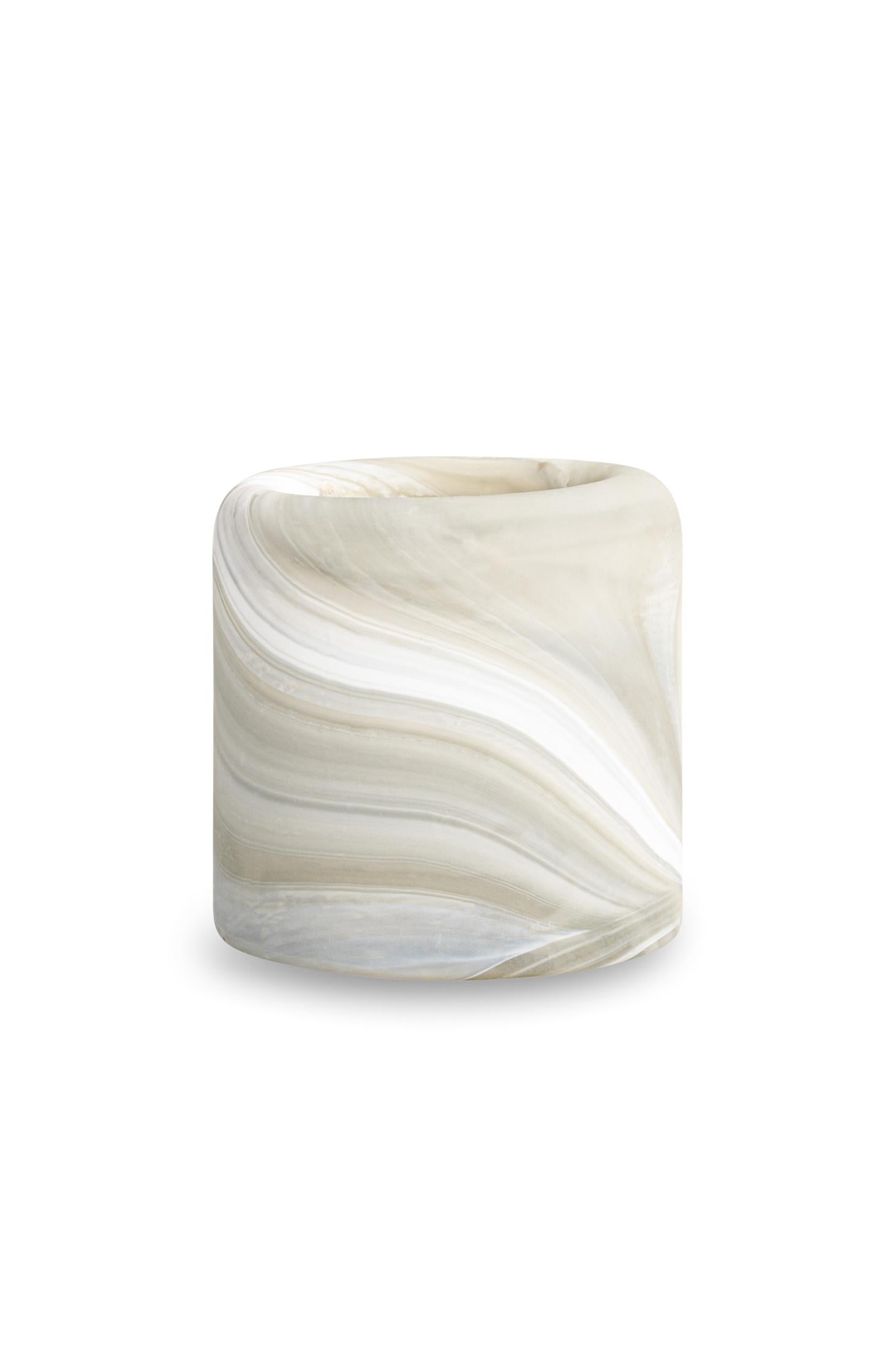 Glass tealight holder with swirl pattern