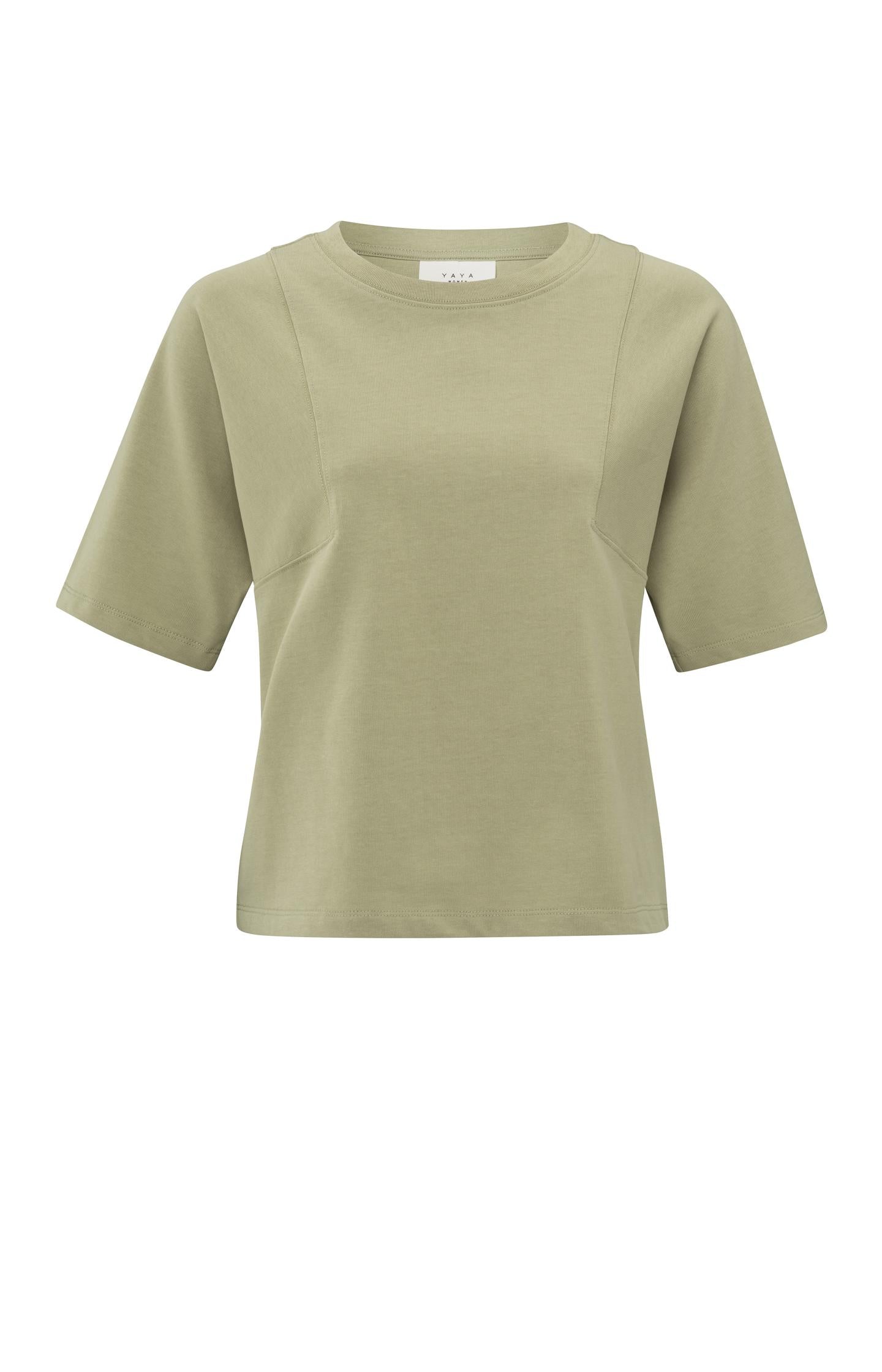 Heavyweight T-shirt with subtle stitch details - Type: product