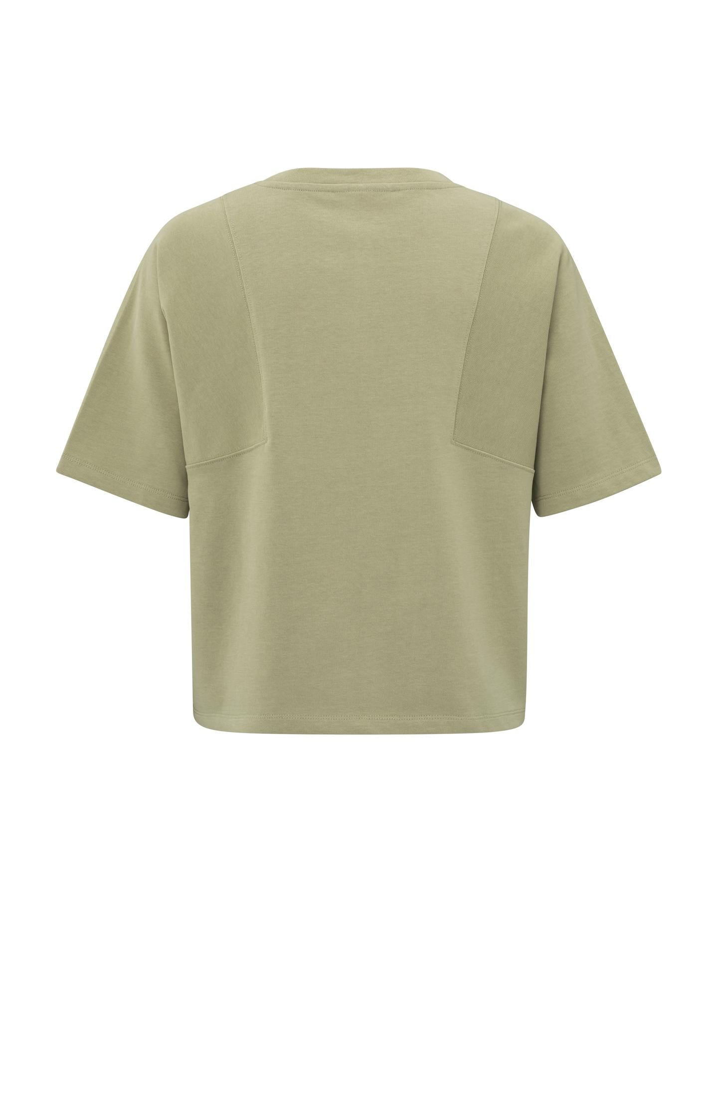 Heavyweight T-shirt with subtle stitch details
