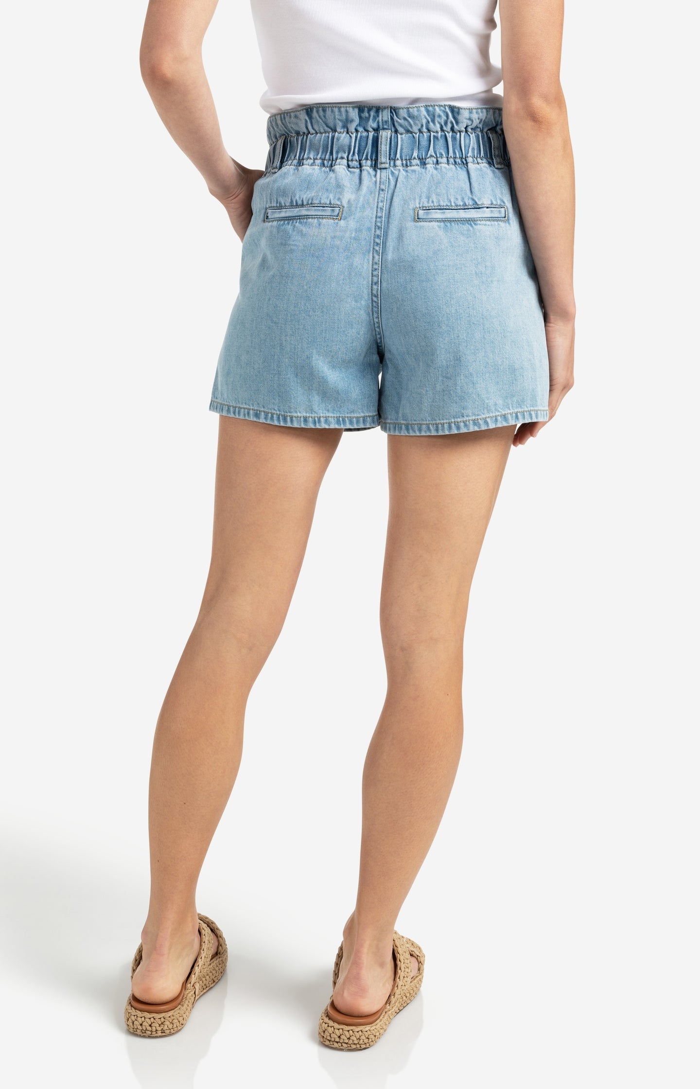 High-waisted denim shorts with drawstring