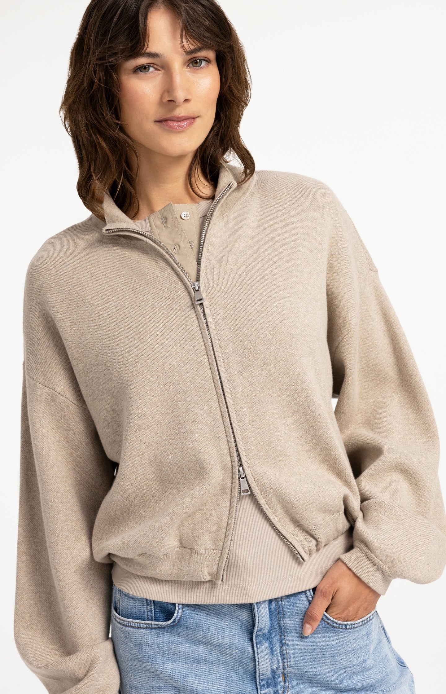 Jacquard knitted cardigan with zip closure