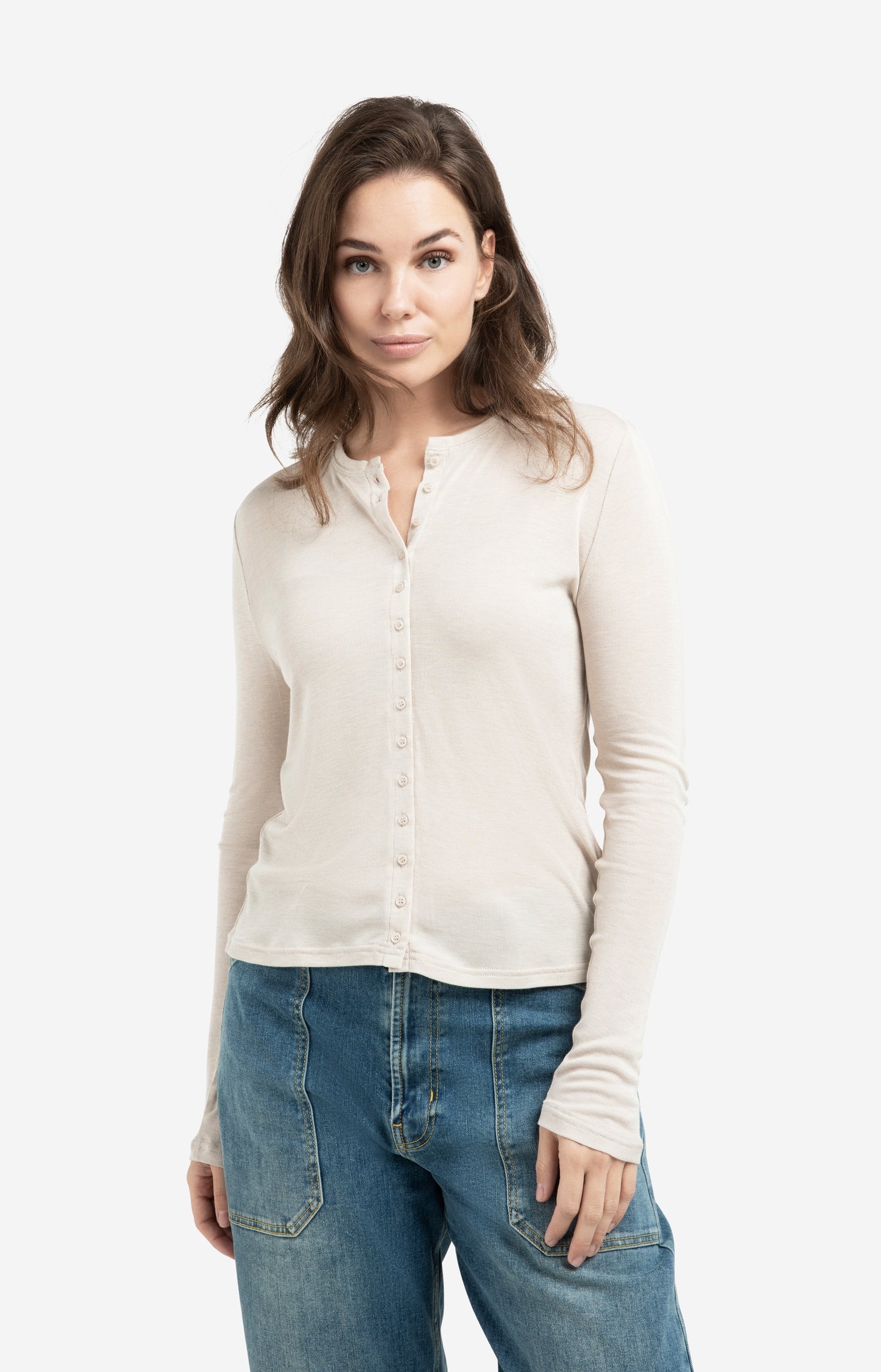 Jersey cardigan with long sleeves and fine buttons
